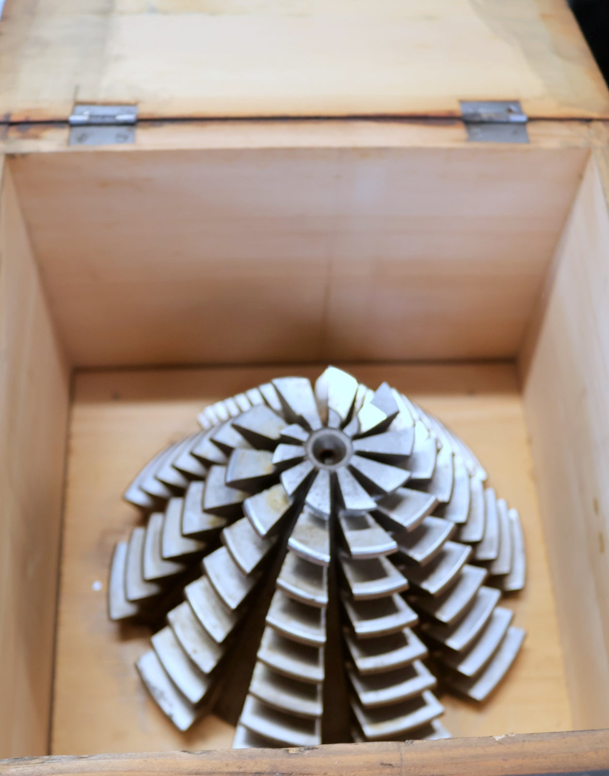 KLINGELNBERG Palloid-Wälzfräser m= 6,0 20° EGW Zahnform I 1-gg. Li. Rest 90%