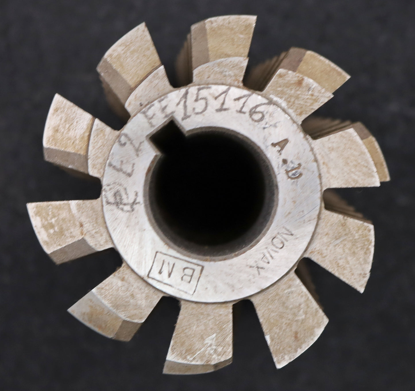 Bild des Artikels NOVAX-Zahnrad-Wälzfräser-m=-4,5mm-EGW-20°-Ø82x91xØ32mm-mit-LKN-1gg.-Rechts