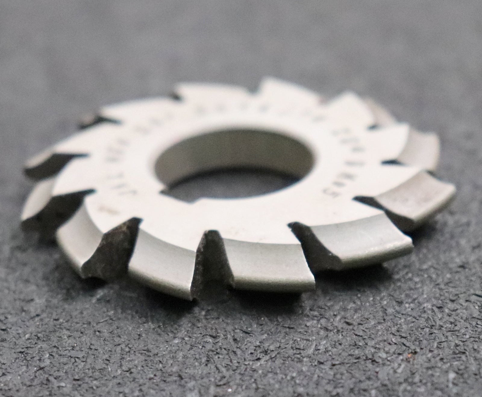 Bild des Artikels JAL-Zahnformfräser-gear-profile-cutter-m=-2mm-Nr-2-für-Zähnezahlbereich-Z=-14-16