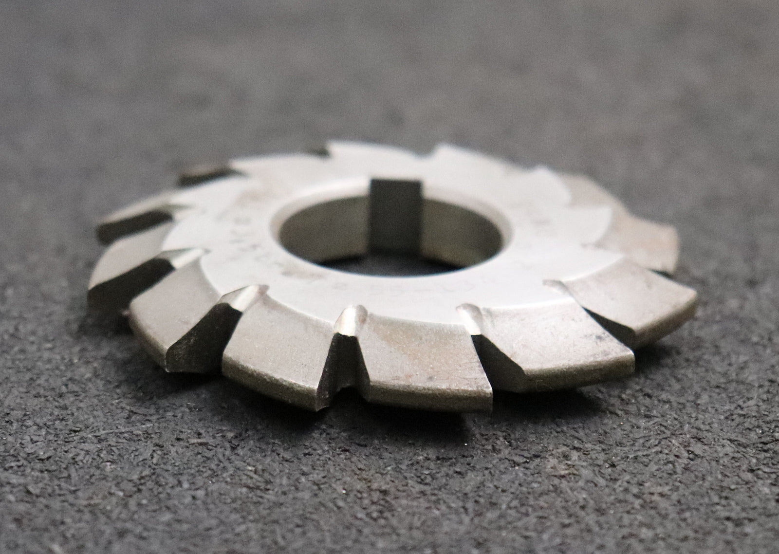 Bild des Artikels JAL-Zahnformfräser-gear-profile-cutter-m=-3,5mm-Nr.-7-Zähnezahlbereich-Z=-55-134