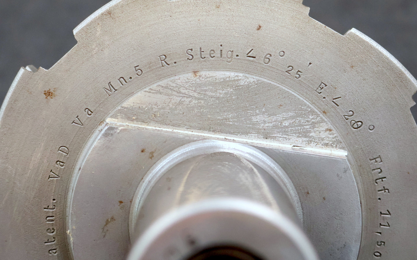 KLINGELNBERG Palloid-Wälzfräser m= 5,0 20° EGW Zahnform I 1-gg. Re. Rest 85%