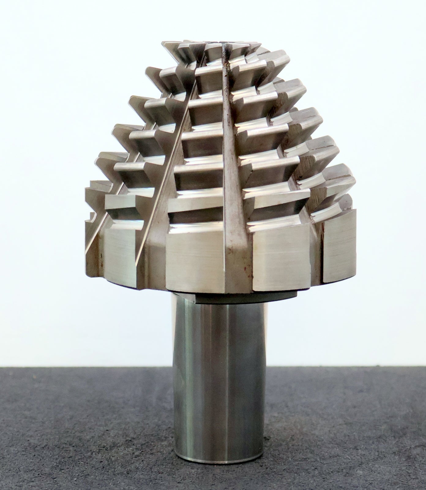 KLINGELNBERG Palloid-Wälzfräser m= 5,0 17°30' EGW Zahnform III 1-gg. Rechts