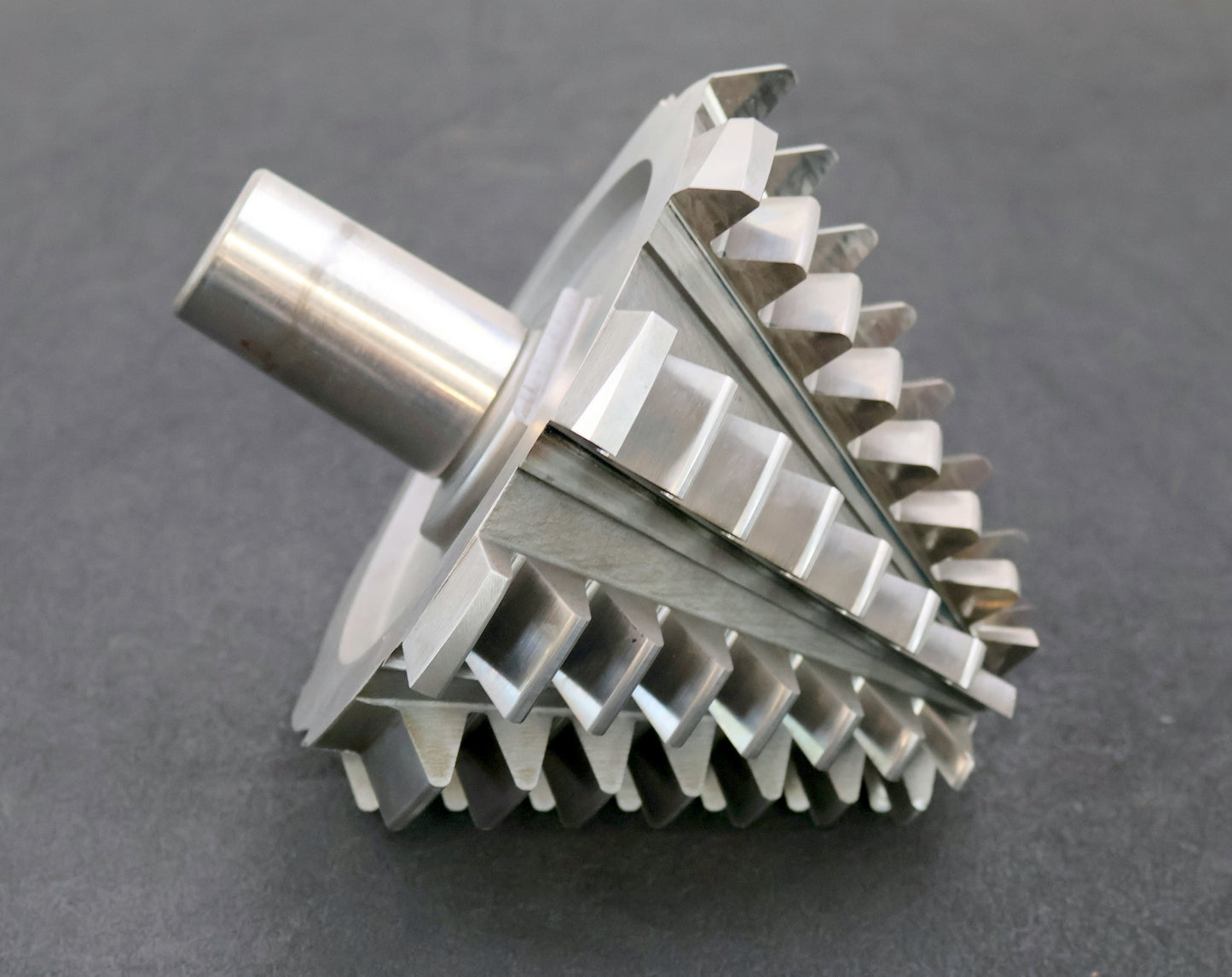 KLINGELNBERG Palloid-Wälzfräser m= 7,0 20° EGW Zahnform I 1-gg. Li.