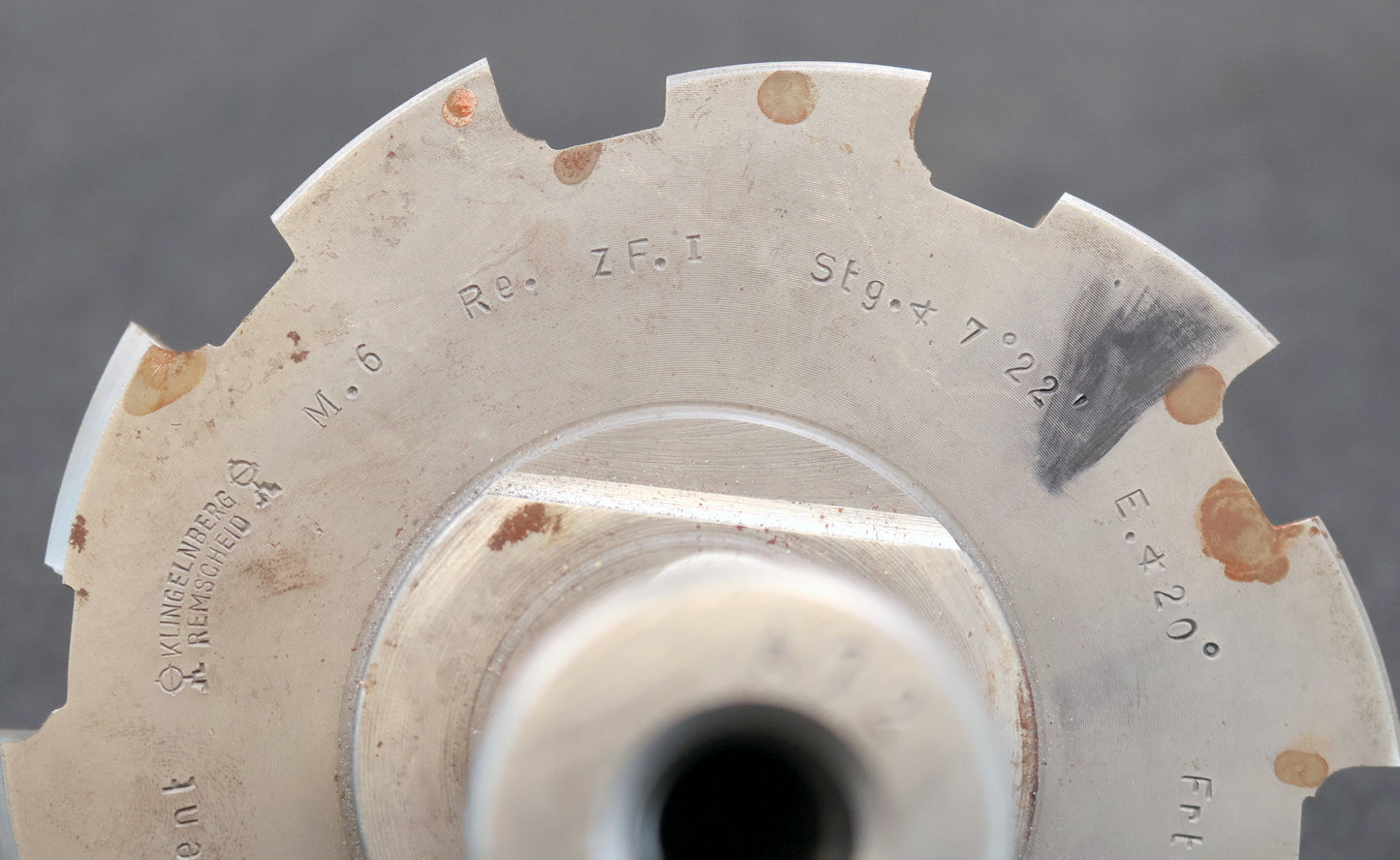 KLINGELNBERG Palloid-Wälzfräser m= 6,0 20° EGW Zahnform I 1-gg. Re. Rest 85%