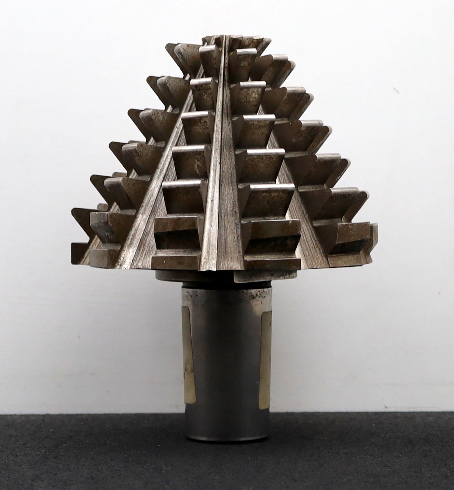 Bild des Artikels KLINGELNBERG-Palloid-Wälzfräser-m=-6-22°30'-EGW-Zahnform-I-1-gg.-Links