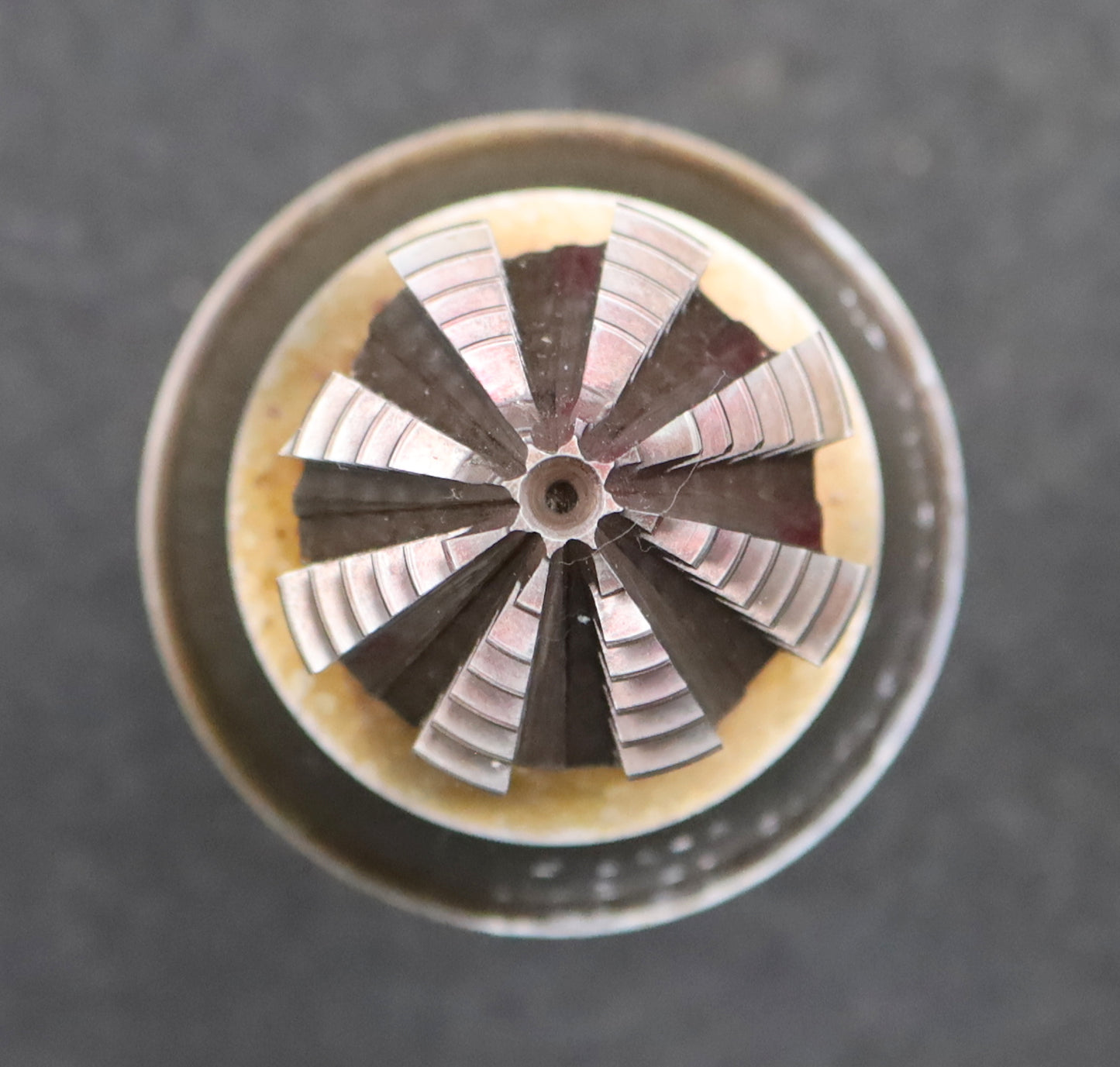 Bild des Artikels KLINGELNBERG-Palloid-Wälzfräser-m=-1,5-20°-EGW-Zahnform-I-1-gg.-Rechts