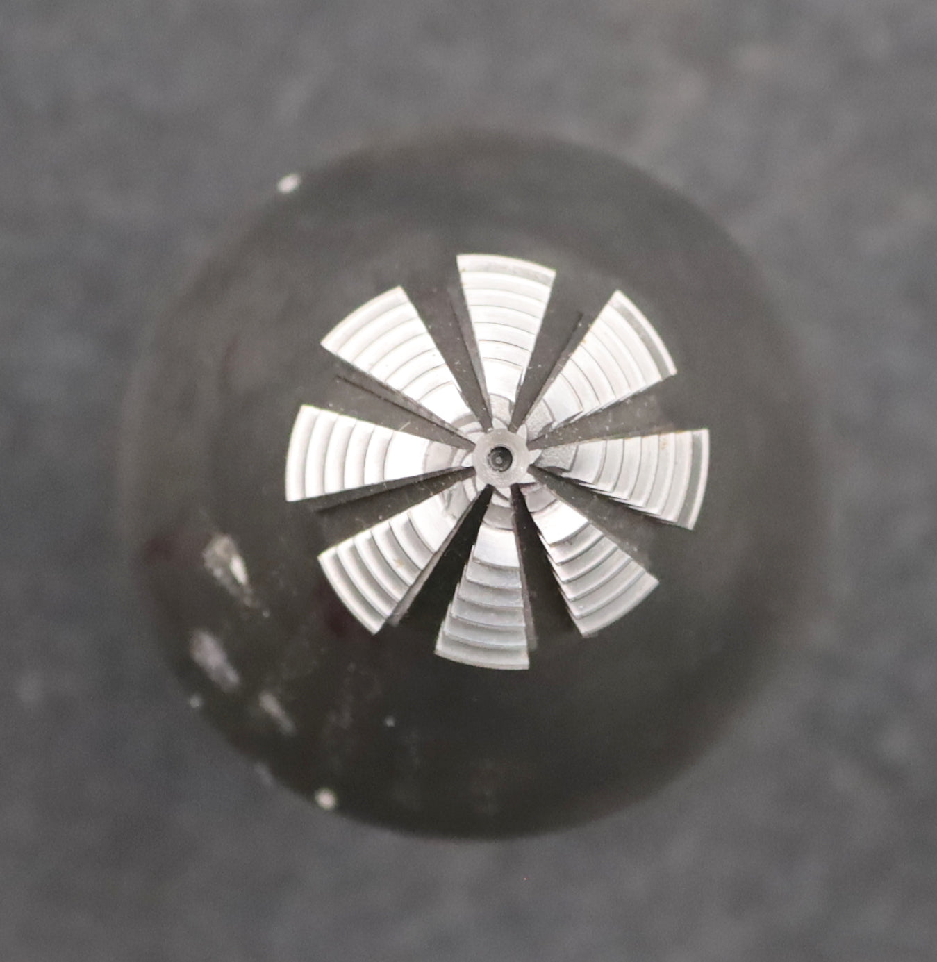 Bild des Artikels KLINGELNBERG-Palloid-Wälzfräser-m=-1-20°-EGW-Zahnform-I-1-gg.-Rechts