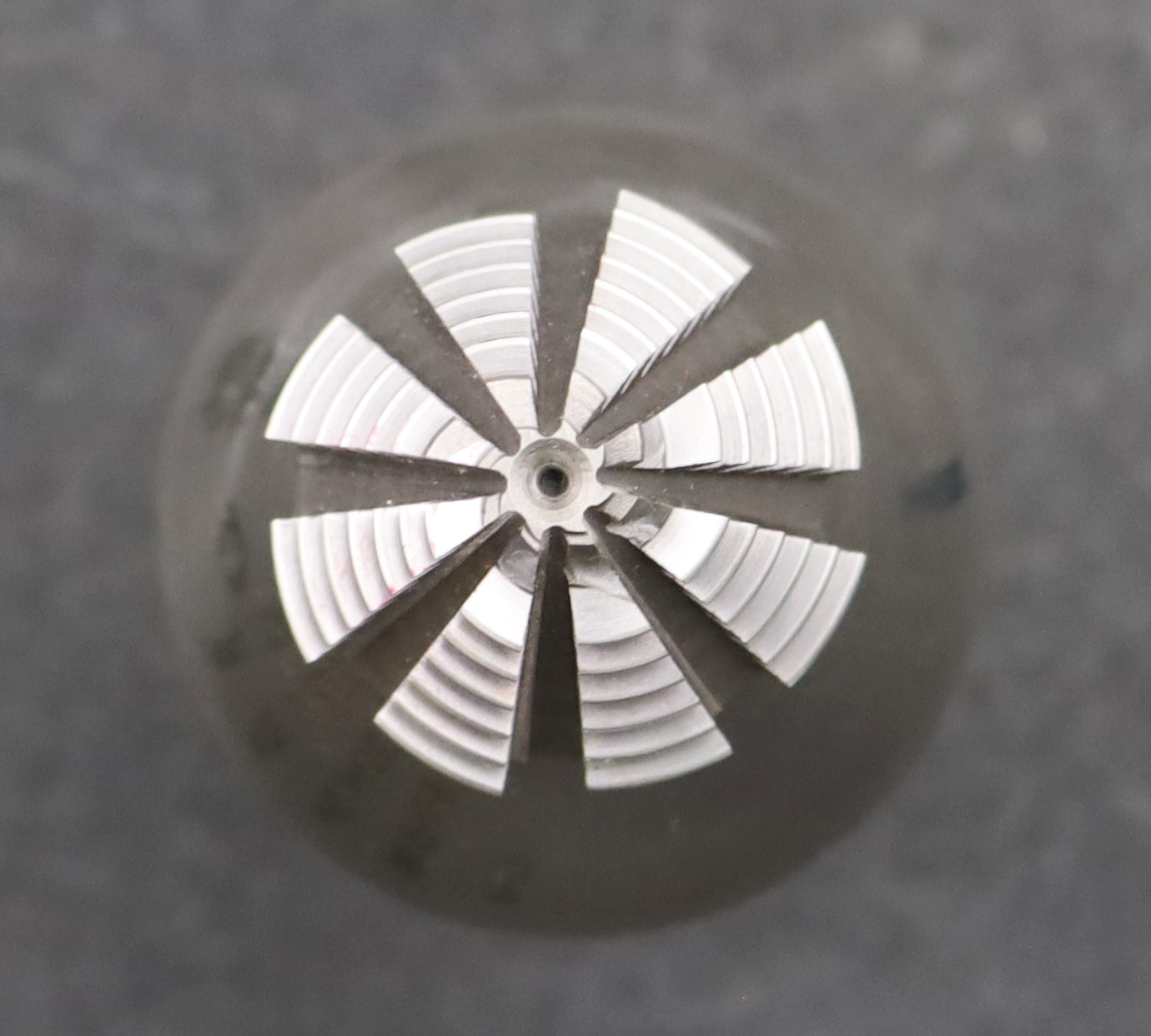 Bild des Artikels KLINGELNBERG-Palloid-Wälzfräser-m=-1,25-20°-EGW-Zahnform-I-1-gg.-Links-Rest-90%