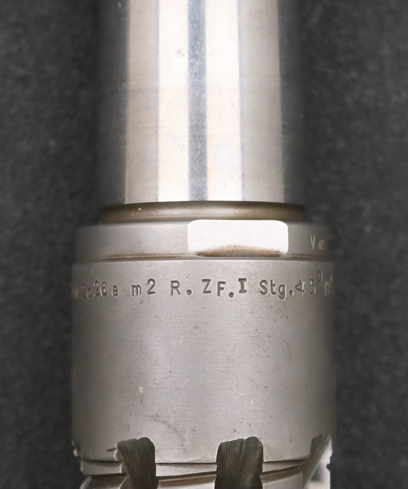 Bild des Artikels KLINGELNBERG-Palloid-Wälzfräser-m=-2-20°-EGW-Zahnform-I-1-gg.-Rechts