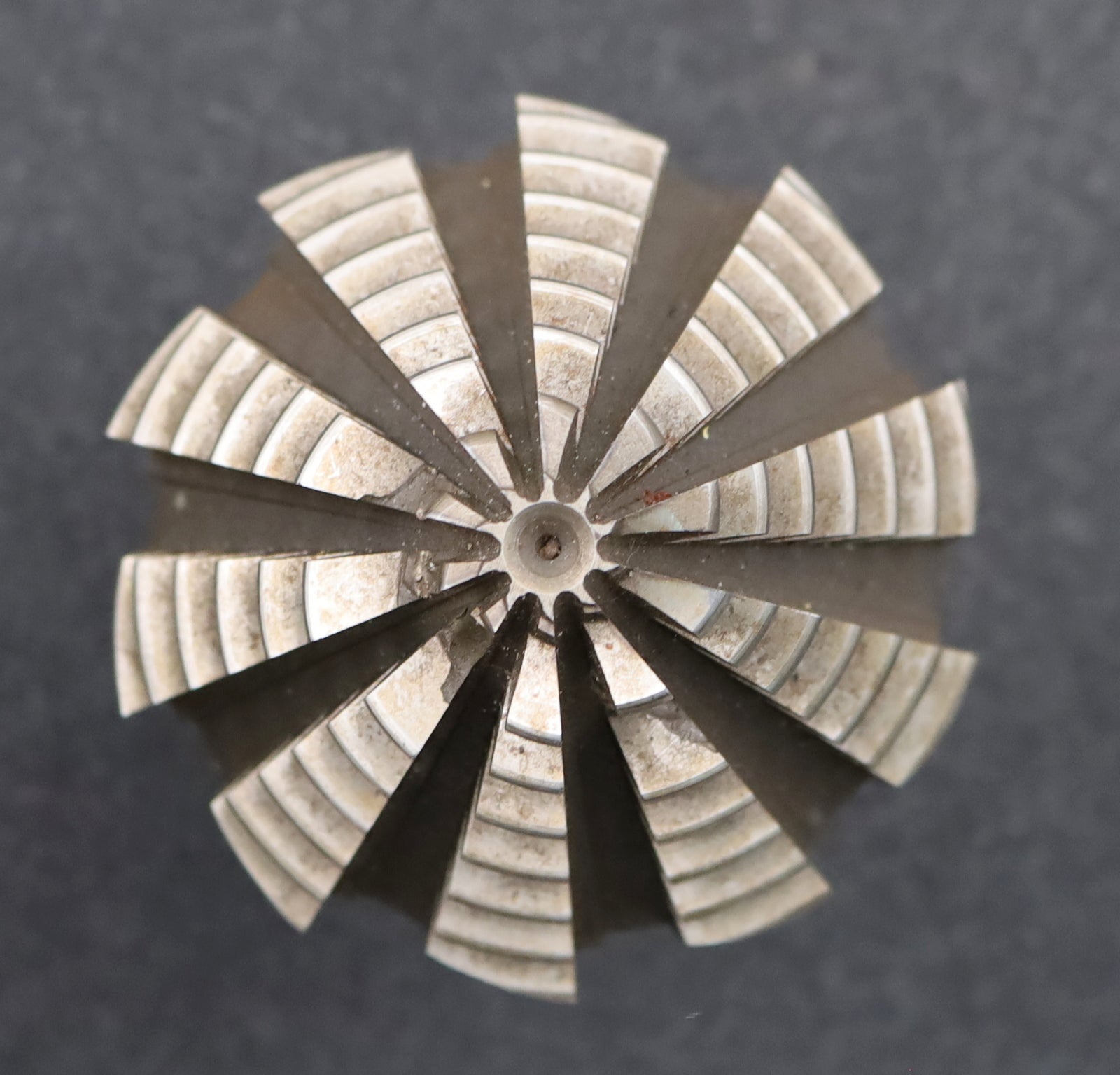 Bild des Artikels KLINGELNBERG-Palloid-Wälzfräser-m=-3,5-20°-EGW-Zahnform-I-1-gg.-Rechts-Rest-80%
