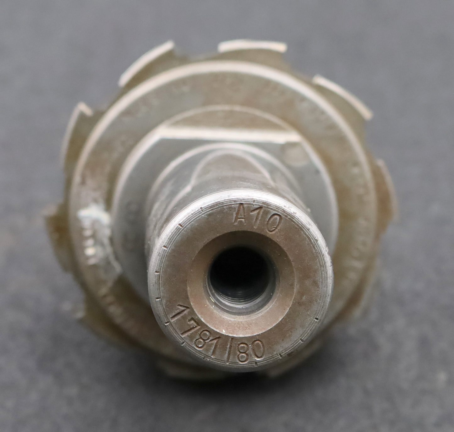 Bild des Artikels KLINGELNBERG-Palloid-Wälzfräser-m=-3,5-20°-EGW-Zahnform-I-1-gg.-Rechts-Rest-80%