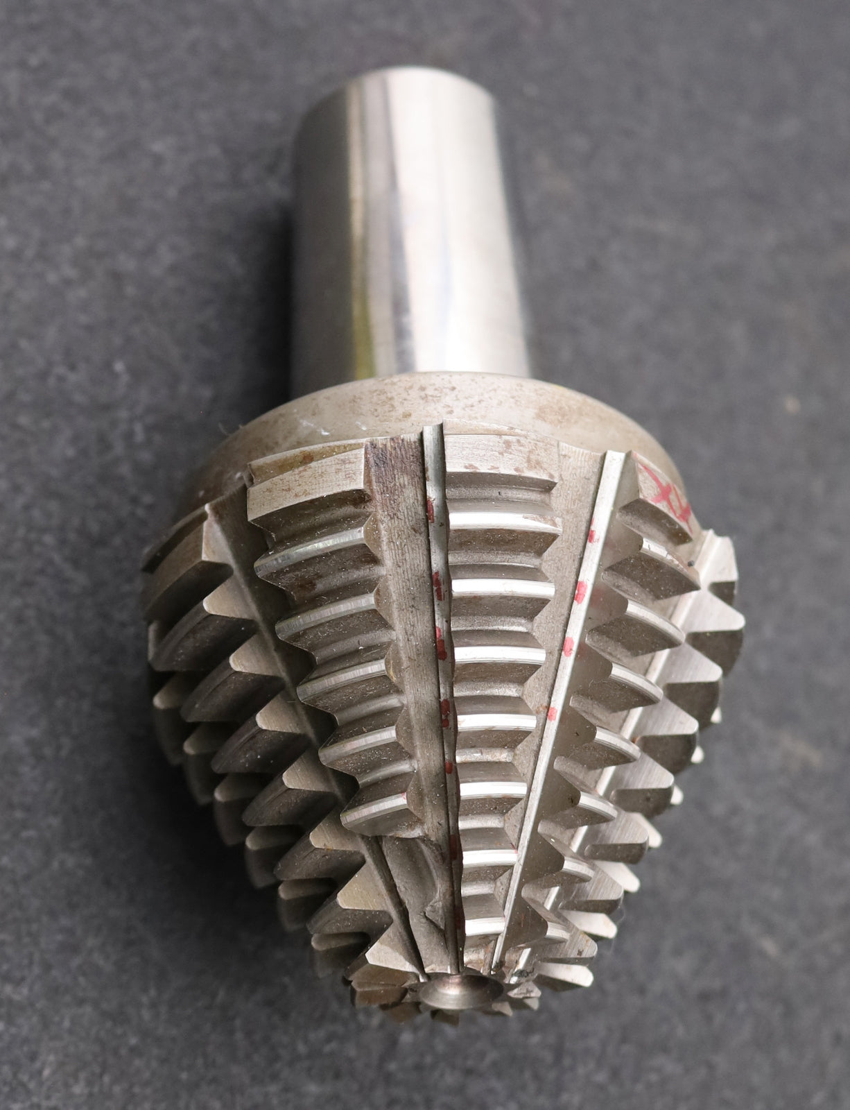 Bild des Artikels KLINGELNBERG-Palloid-Wälzfräser-m=-3-20°-EGW-Zahnform-I-1-gg.-Rechts