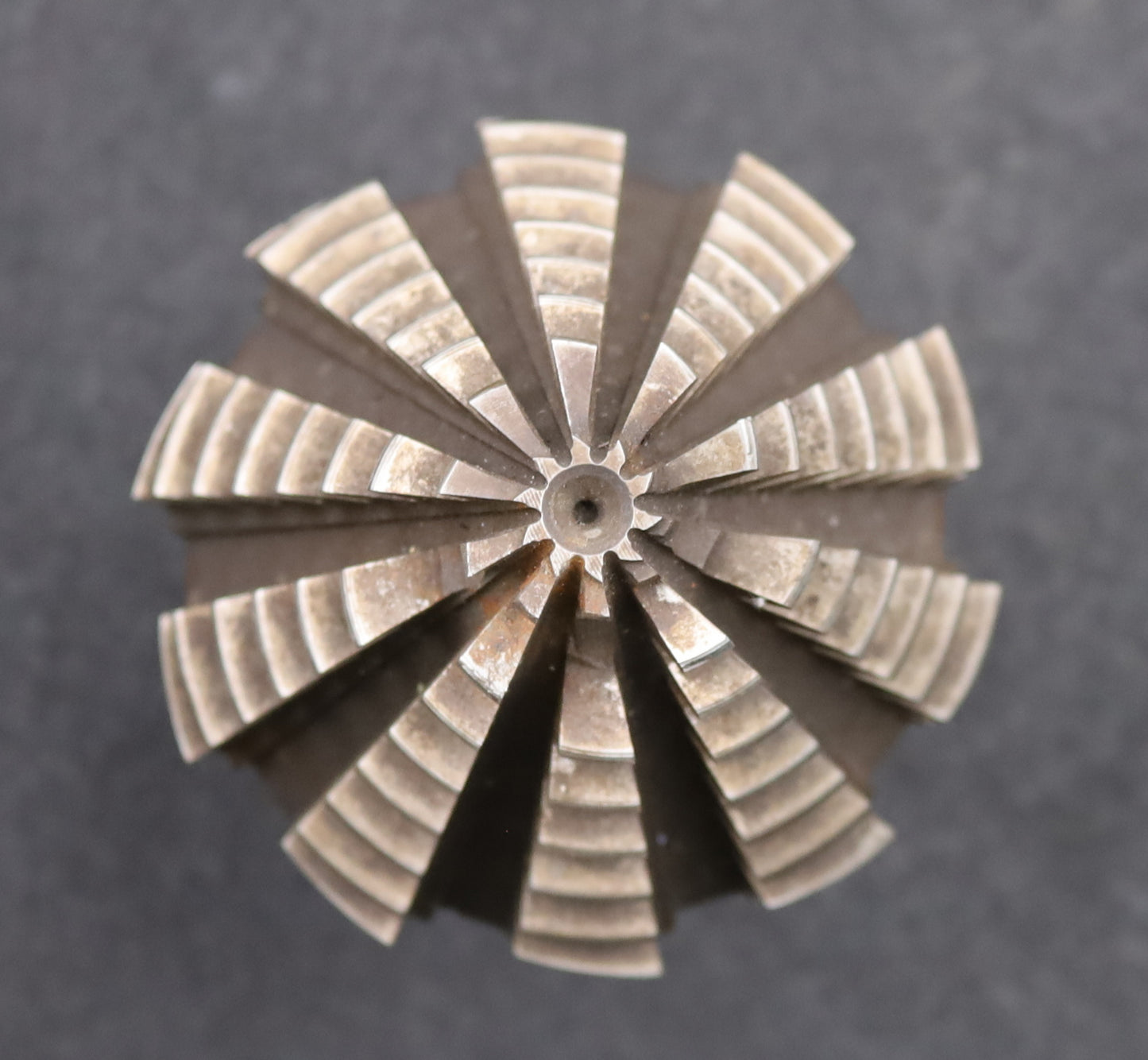 Bild des Artikels KLINGELNBERG-Palloid-Wälzfräser-m=-3,5-20°-EGW-Zahnform-I-1-gg.-Rechts