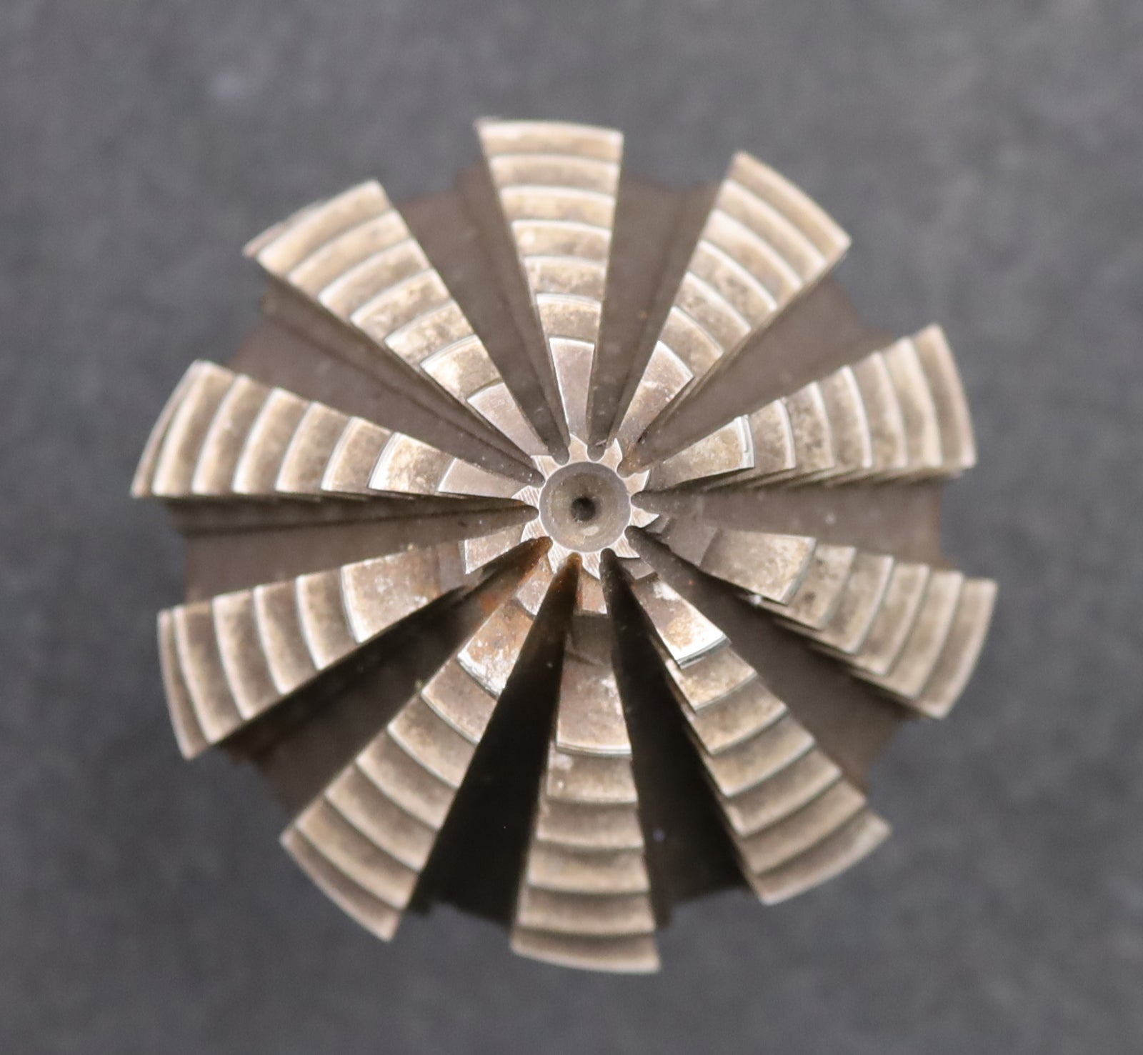 Bild des Artikels KLINGELNBERG-Palloid-Wälzfräser-m=-3,5-20°-EGW-Zahnform-I-1-gg.-Rechts