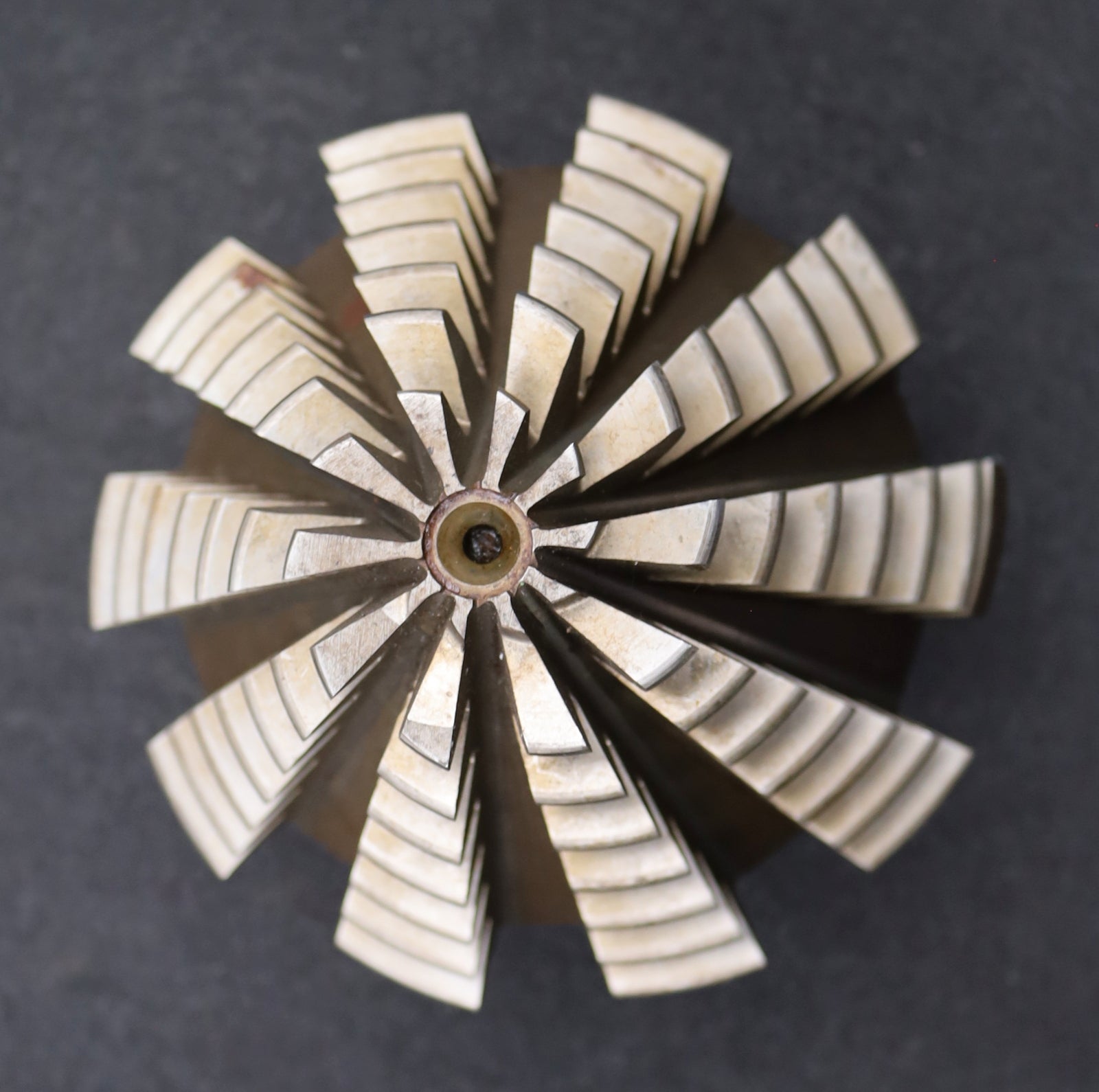 Bild des Artikels KLINGELNBERG-Palloid-Wälzfräser-m=-6,5-20°-EGW-Zahnform-I-1-gg.-Links