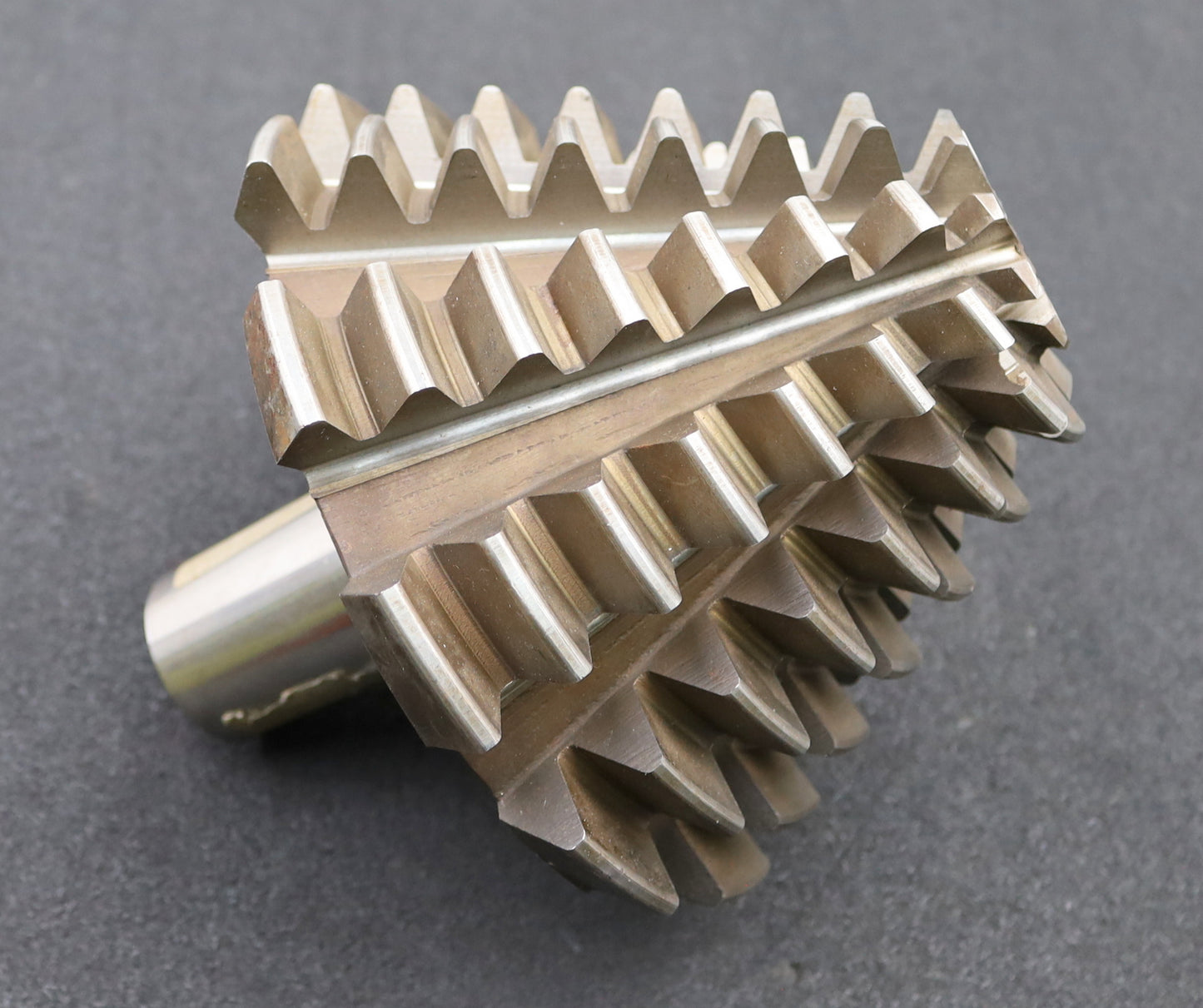 Bild des Artikels KLINGELNBERG-Palloid-Wälzfräser-m=-6-20°-EGW-Zahnform-I-1-gg.-Rechts
