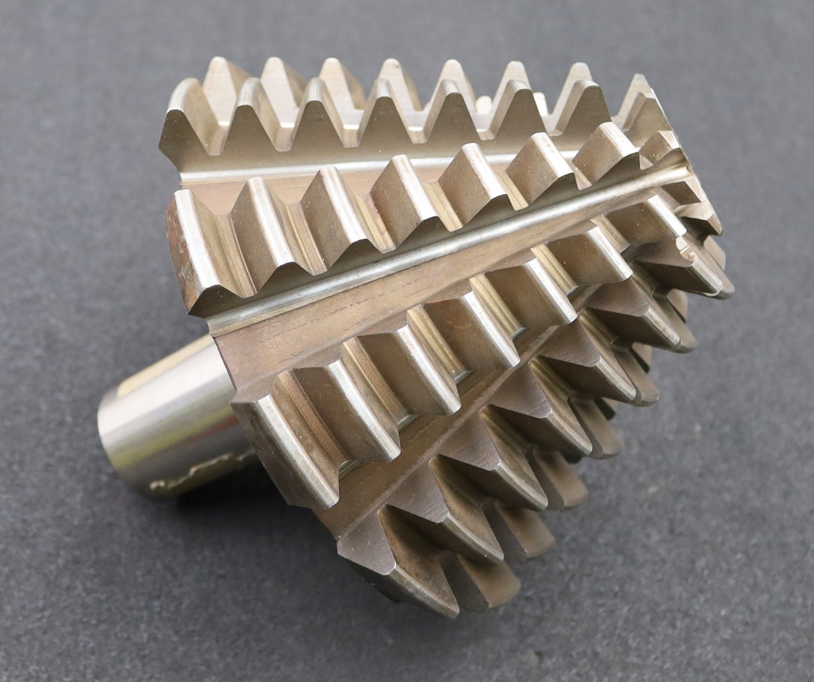 Bild des Artikels KLINGELNBERG-Palloid-Wälzfräser-m=-6-20°-EGW-Zahnform-I-1-gg.-Rechts