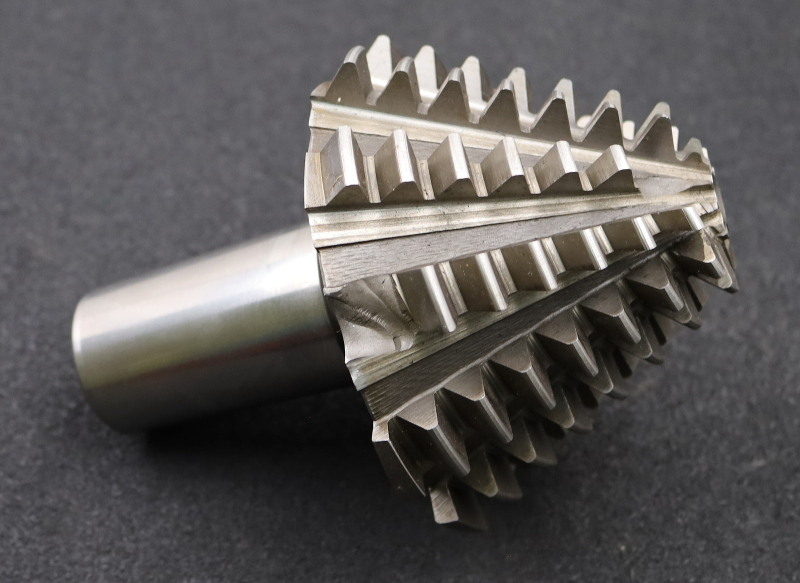 Bild des Artikels KLINGELNBERG-Palloid-Wälzfräser-m=-4-20°-EGW-Zahnform-I-1-gg.-Rechts