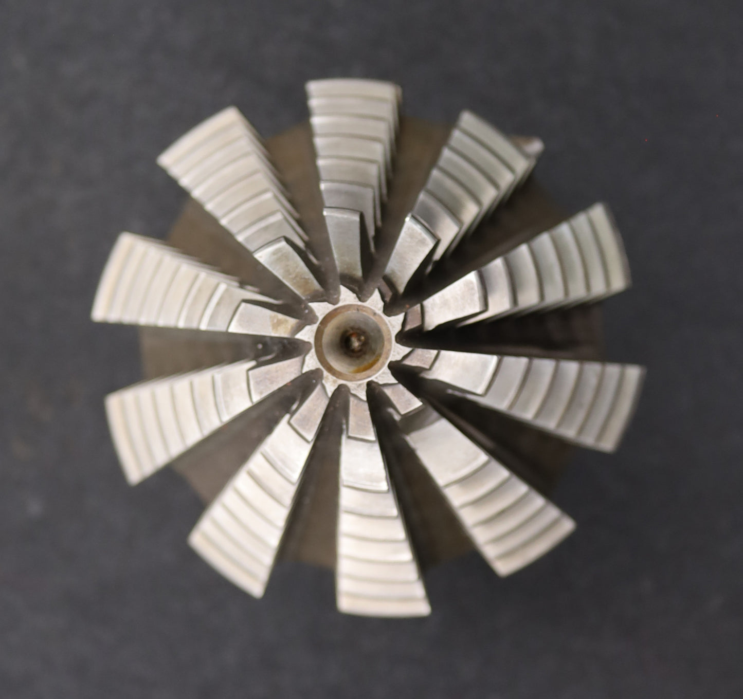 Bild des Artikels KLINGELNBERG-Palloid-Wälzfräser-m=-4,5-20°-EGW-Zahnform-I-1-gg.-Rechts