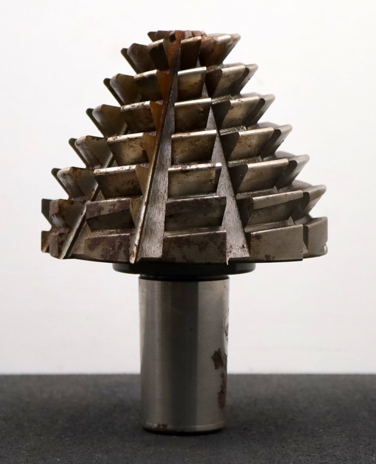 Bild des Artikels KLINGELNBERG-Palloid-Wälzfräser-m=-5,5-22°30'-EGW-Zahnform-II-1-gg.-Rechts-95