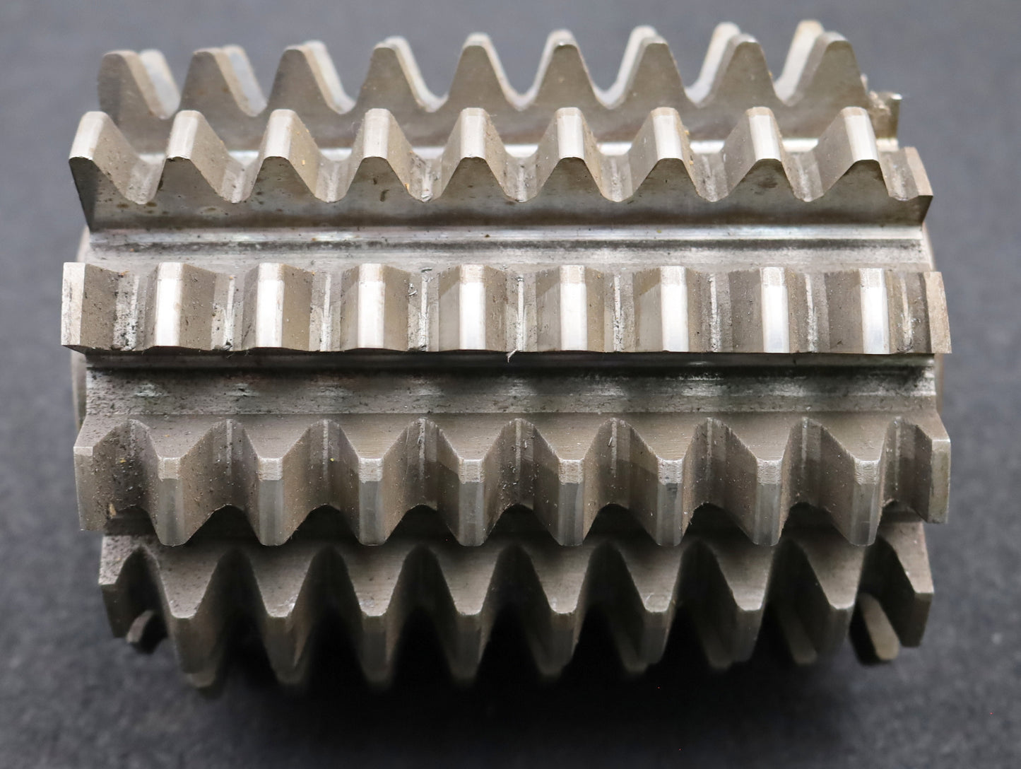 Bild des Artikels PWS-Zahnrad-Wälzfräser-gear-hob-m=5,0mm-20°-EGW-BPII-nach-DIN-3972-Ø125x150x40mm