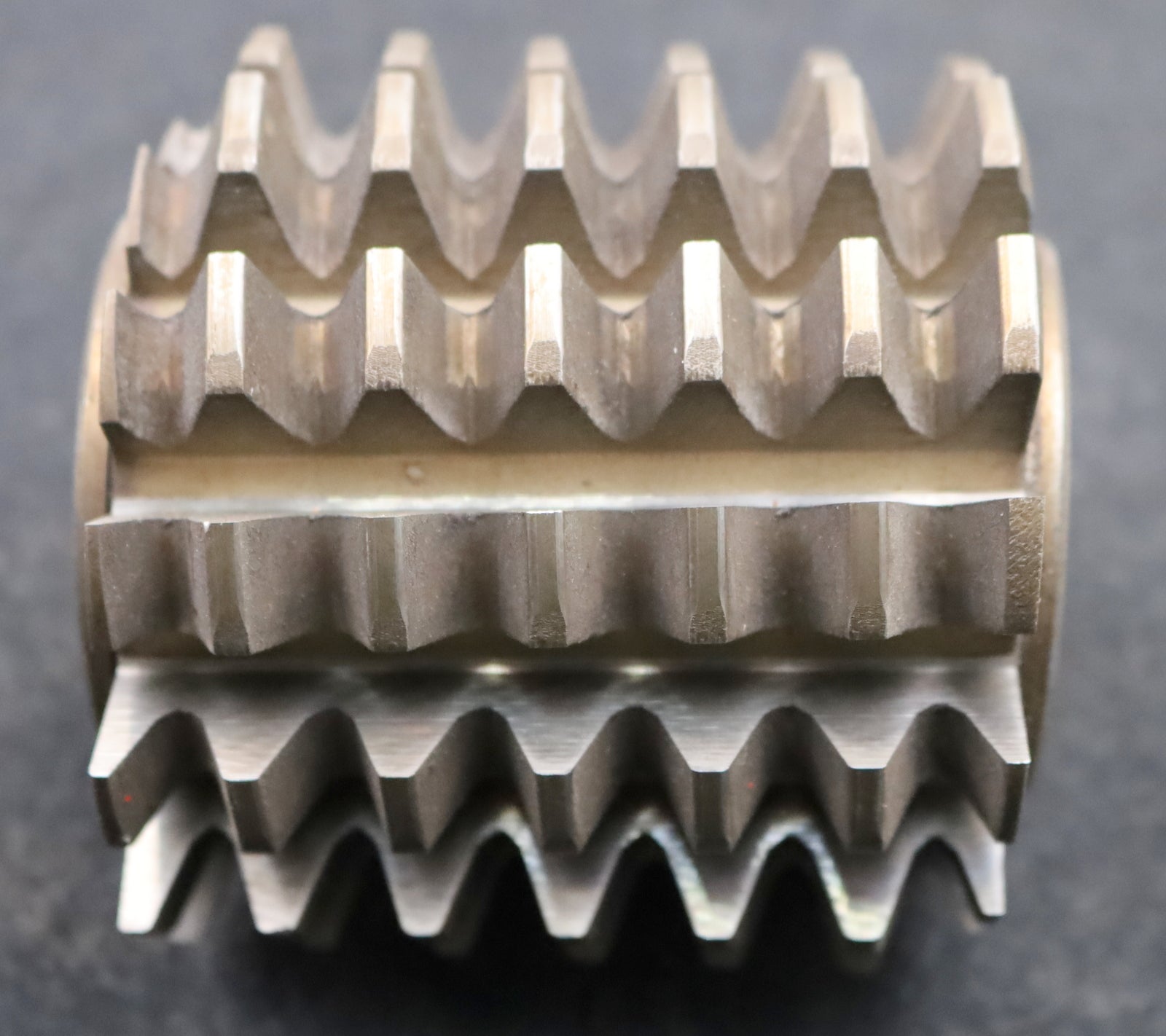 Bild des Artikels PWS-Zahnrad-Wälzfräser-gear-hob-m=4,0mm-BPII-DIN-3972-20°-EGW-Ø67x58xØ27mm