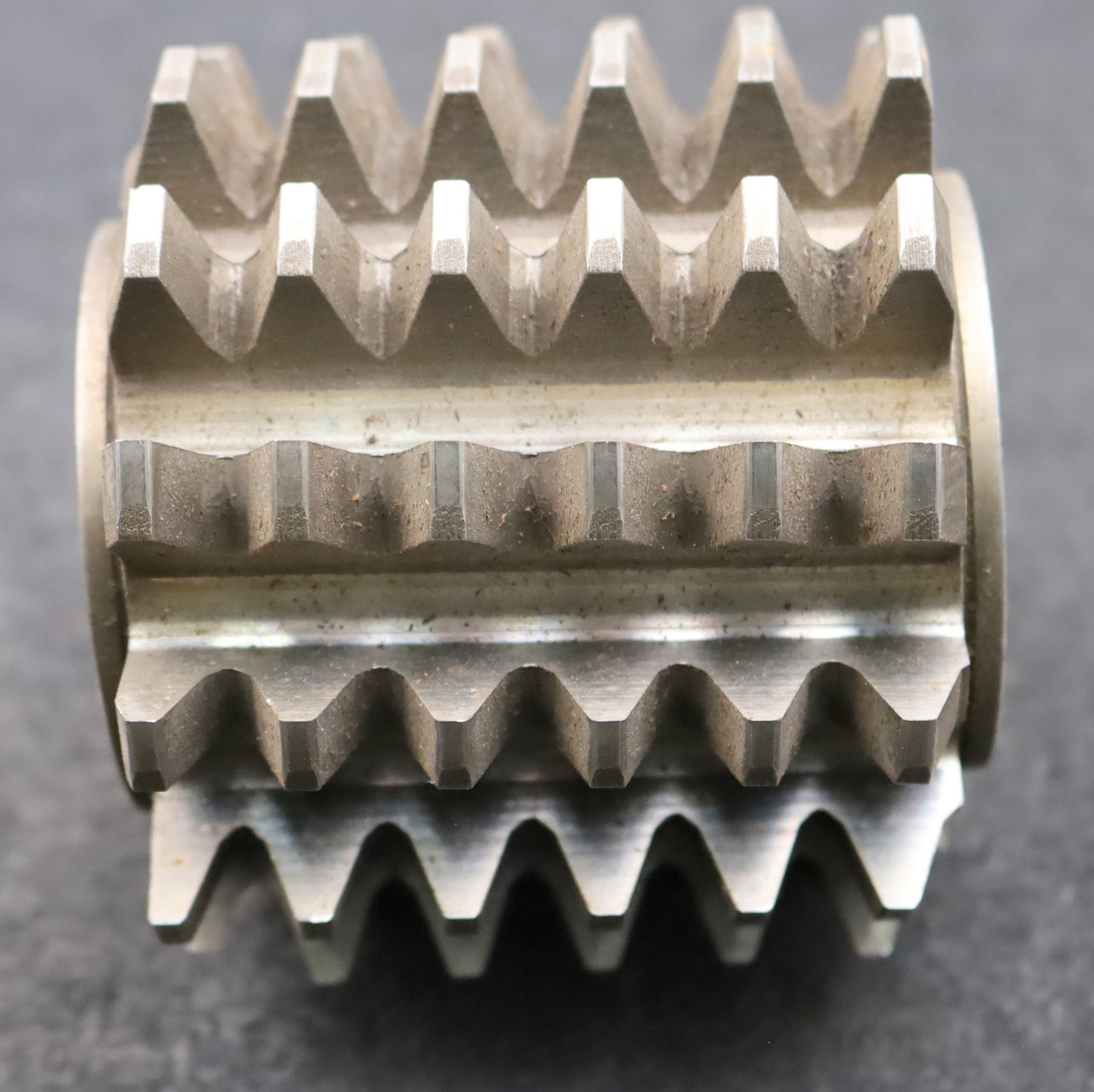 Bild des Artikels PWS-Zahnrad-Wälzfräser-gear-hob-m=4,0mm-BPII-nach-DIN-3972-20°-EGW-Ø90x88xØ32mm