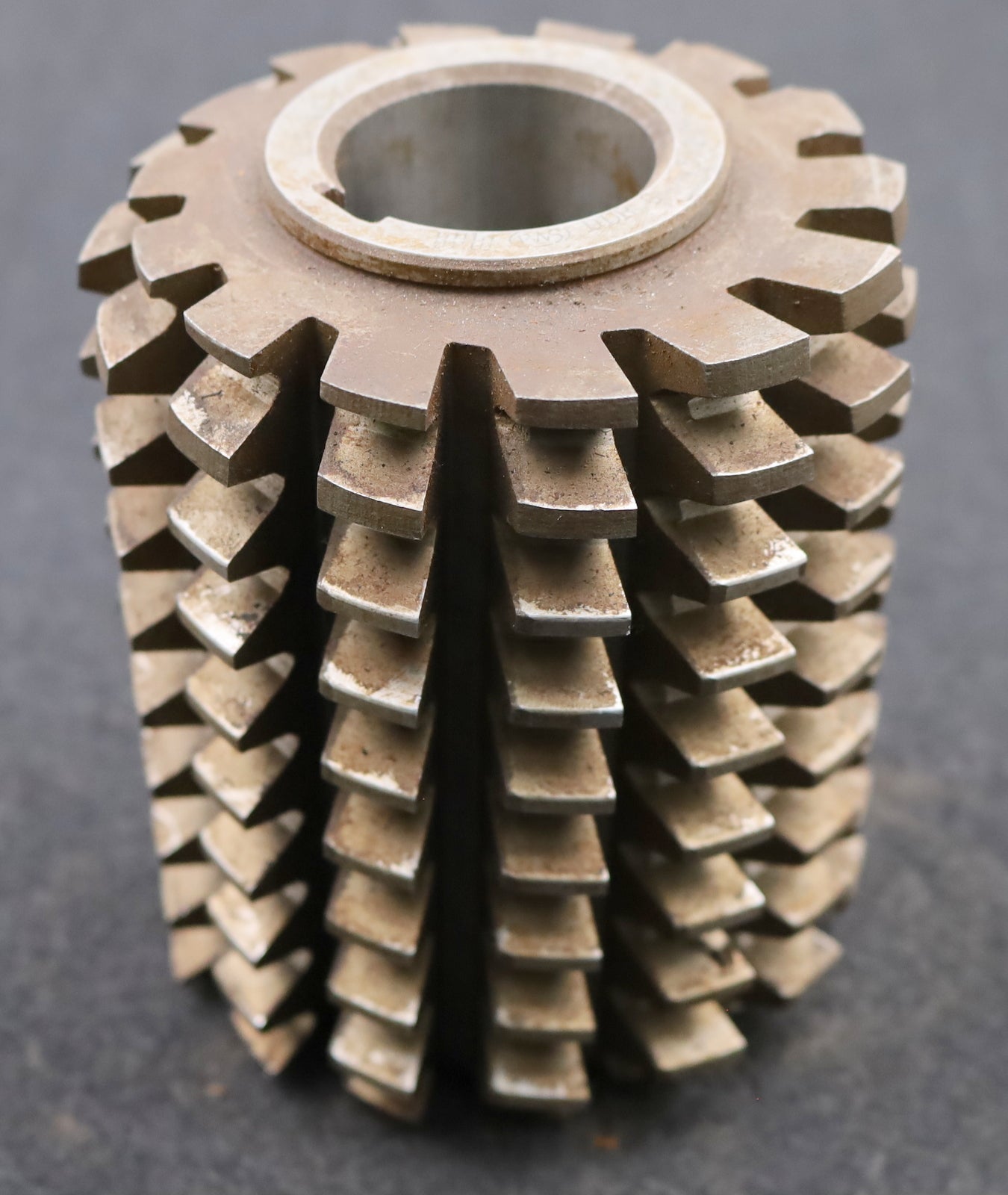 Bild des Artikels PWS-Zahnrad-Wälzfräser-gear-hob-m=4,5mm-BPII-nach-DIN-3972-20°-EGW-14-Spannuten