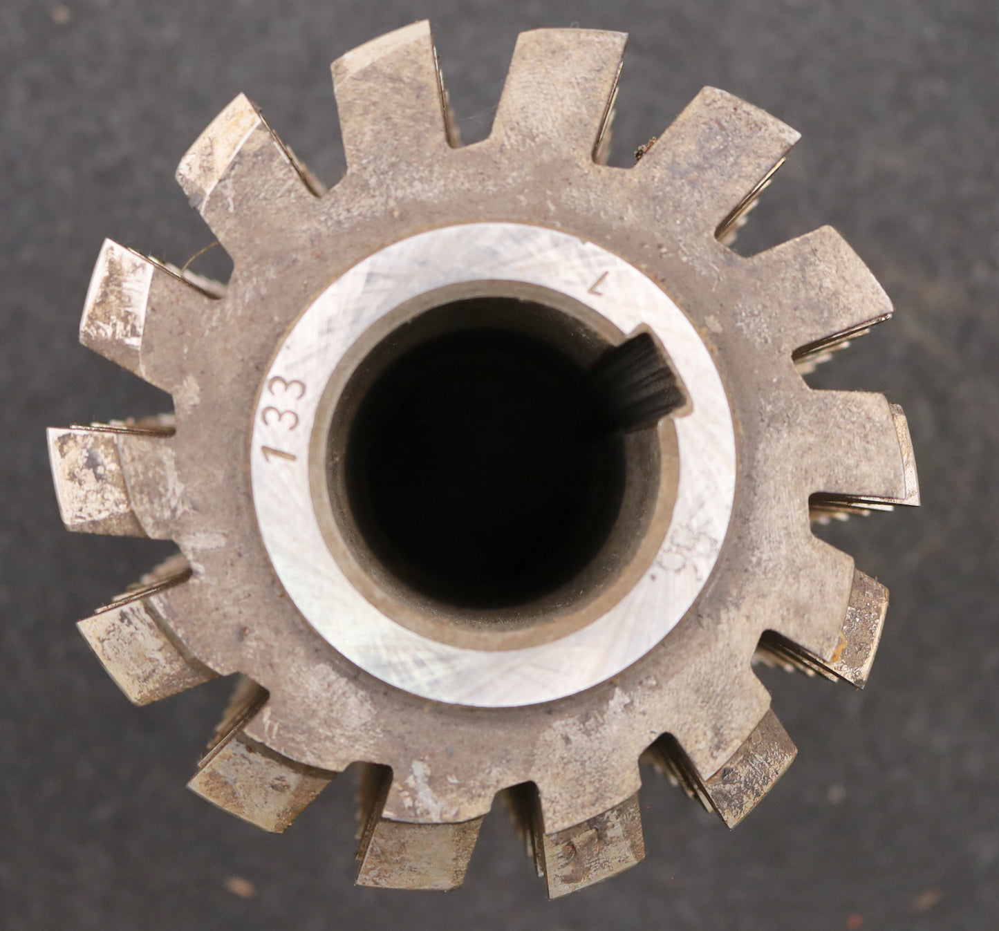 Bild des Artikels PWS-Zahnrad-Wälzfräser-gear-hob-m=4,5mm-BPII-nach-DIN-3972-20°-EGW-14-Spannuten
