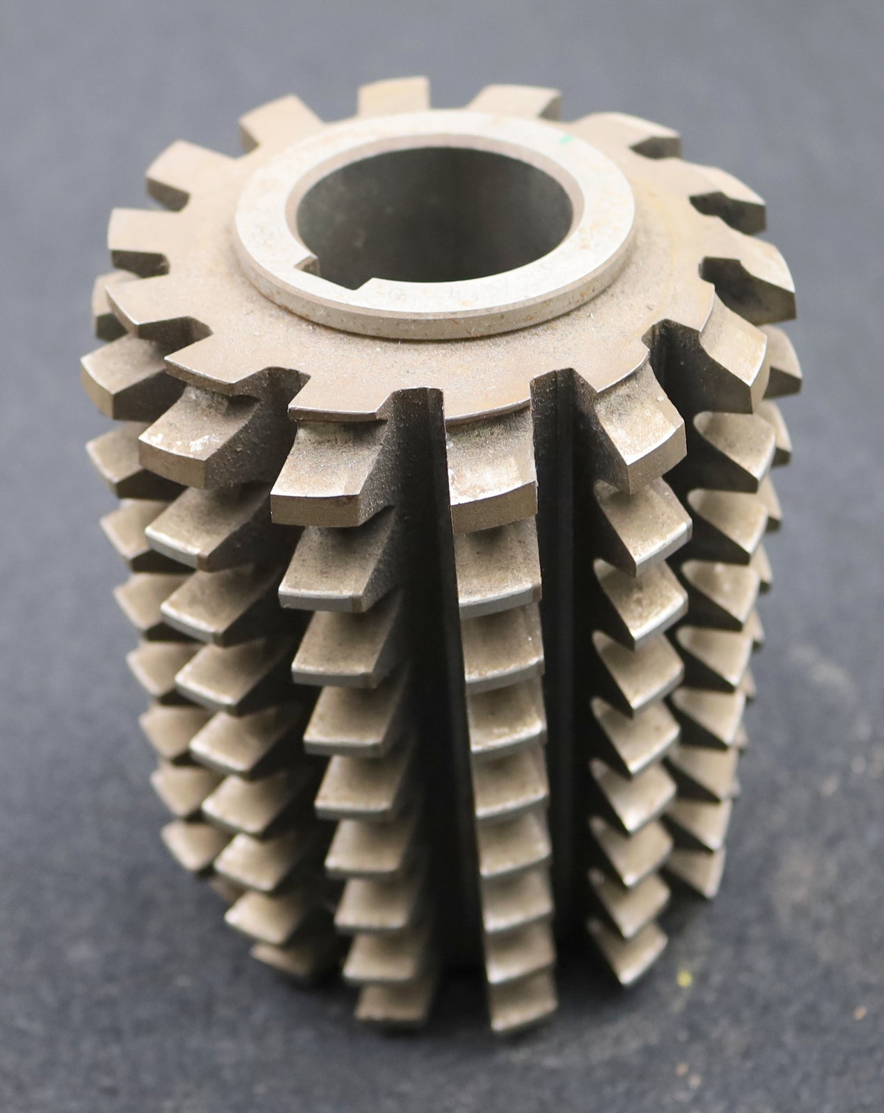 Bild des Artikels PWS-Zahnrad-Wälzfräser-gear-hob-m=4,5mm-BPII-nach-DIN-3972-20°-EGW-Rest-80%