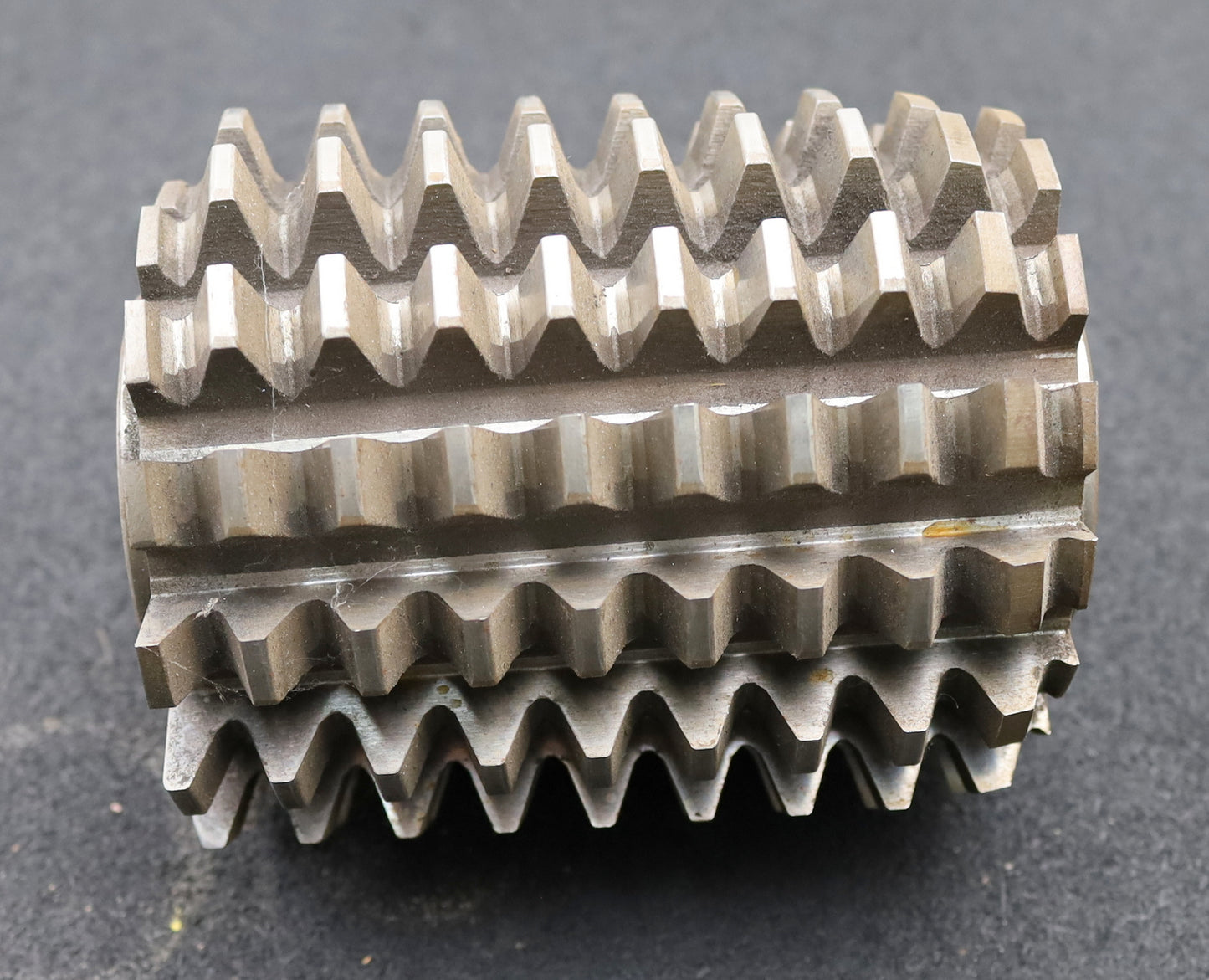 Bild des Artikels PWS-Zahnrad-Wälzfräser-gear-hob-m=4,5mm-BPII-nach-DIN-3972-20°-EGW-Rest-80%