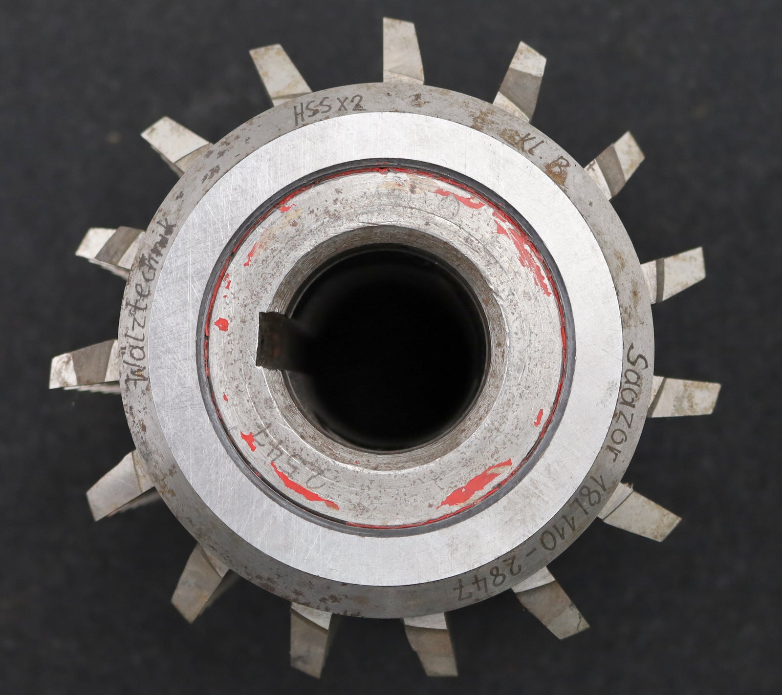 Bild des Artikels SAAZOR-Zahnrad-Wälzfräser-gear-hob-m=4,5mm-20°-EGW-Ø136x138xØ40mm-mit-LKN