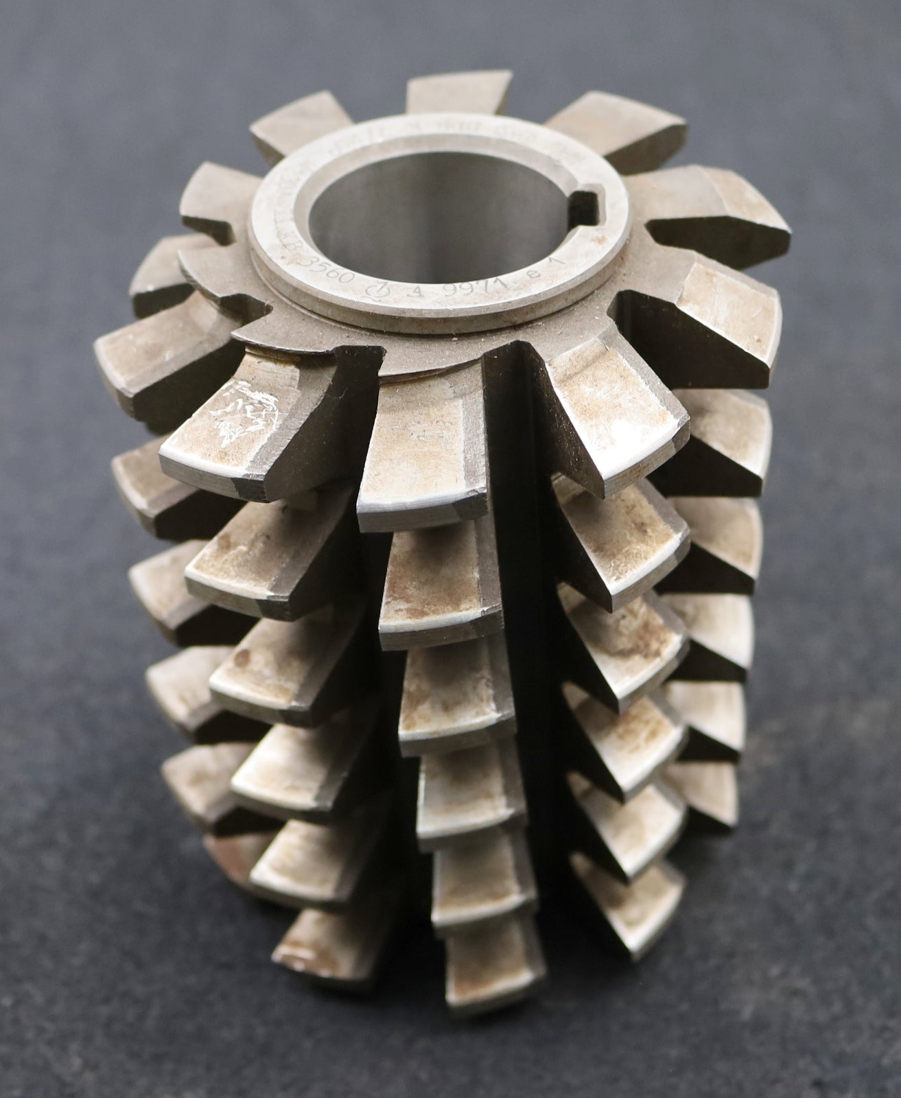 Bild des Artikels PWS-Zahnrad-Wälzfräser-gear-hob-m=7,0mm-BPII-nach-DIN-3972-20°-EGW-Ø110x135xØ40