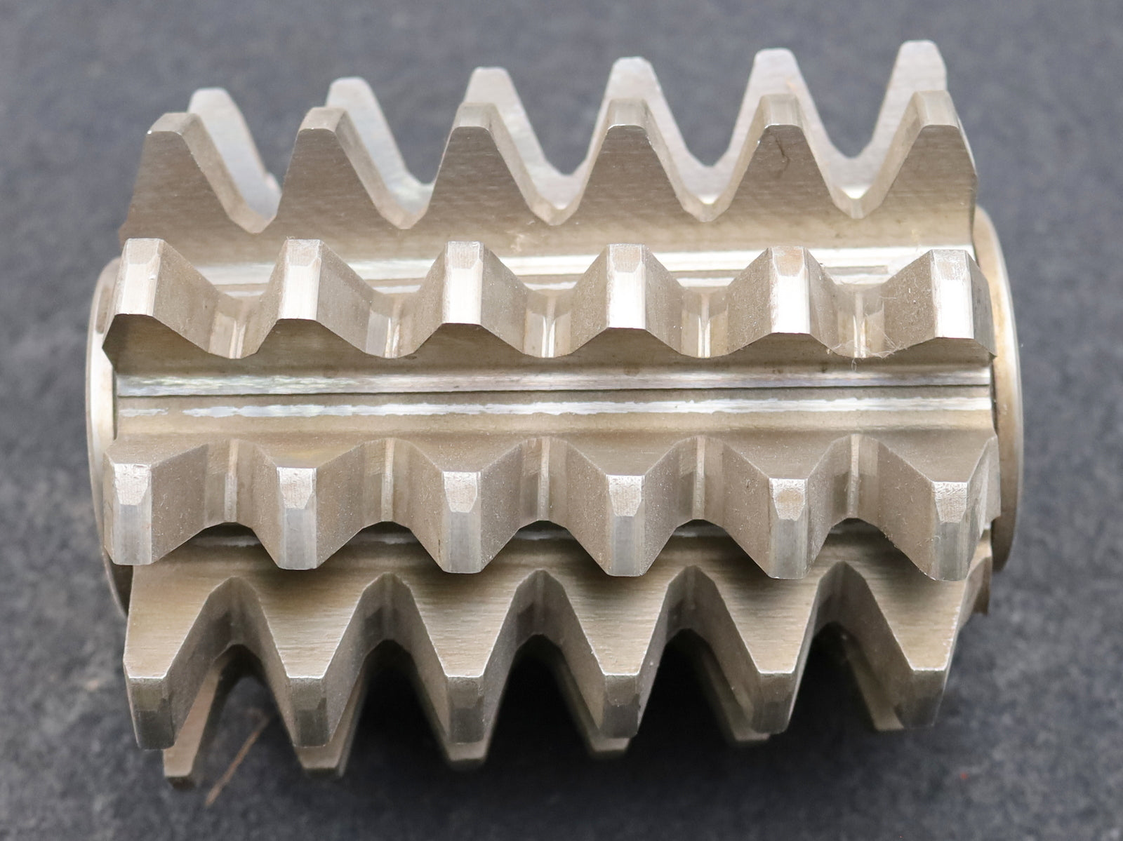 Bild des Artikels PWS-Zahnrad-Wälzfräser-gear-hob-m=7,0mm-BPII-nach-DIN-3972-20°-EGW-Rest-60%