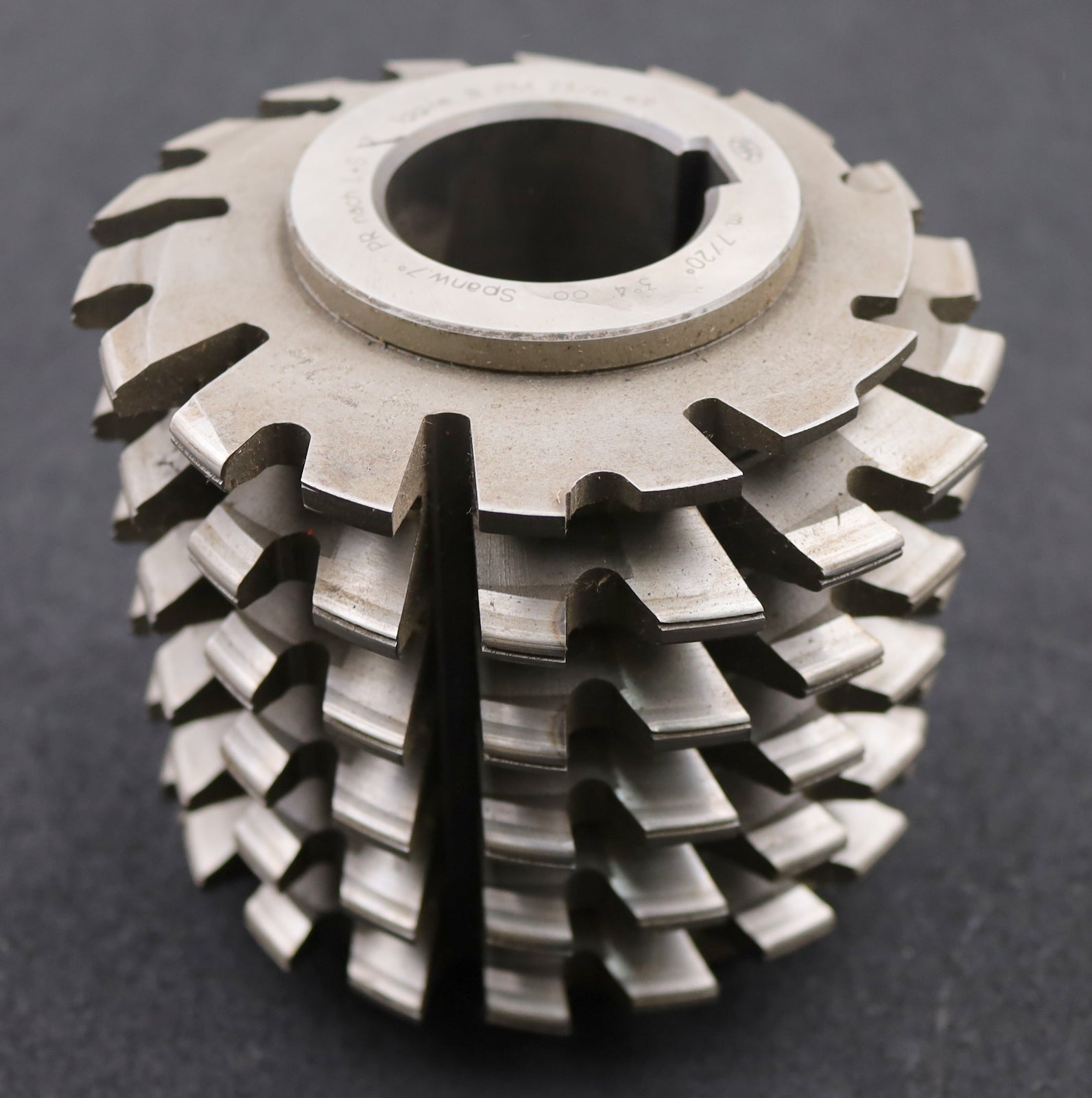 Bild des Artikels PWS-Zahnrad-Wälzfräser-gear-hob-m=7,0mm-20°-EGW-Ø148x140xØ50mm-mit-LKN