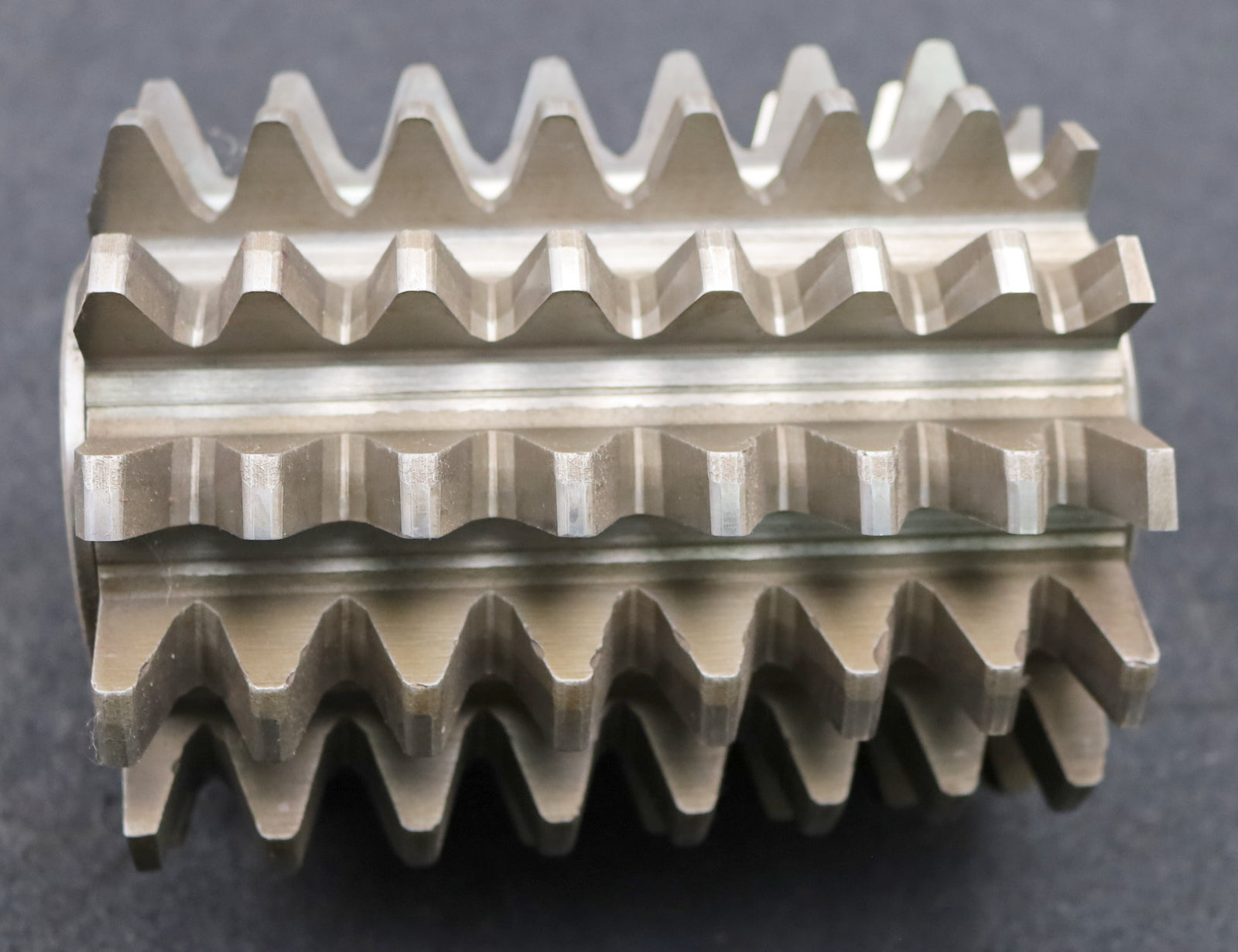 Bild des Artikels PWS-Zahnrad-Wälzfräser-gear-hob-m=7,0mm-BPII-nach-DIN-3972-20°-EGW-12-Spannuten