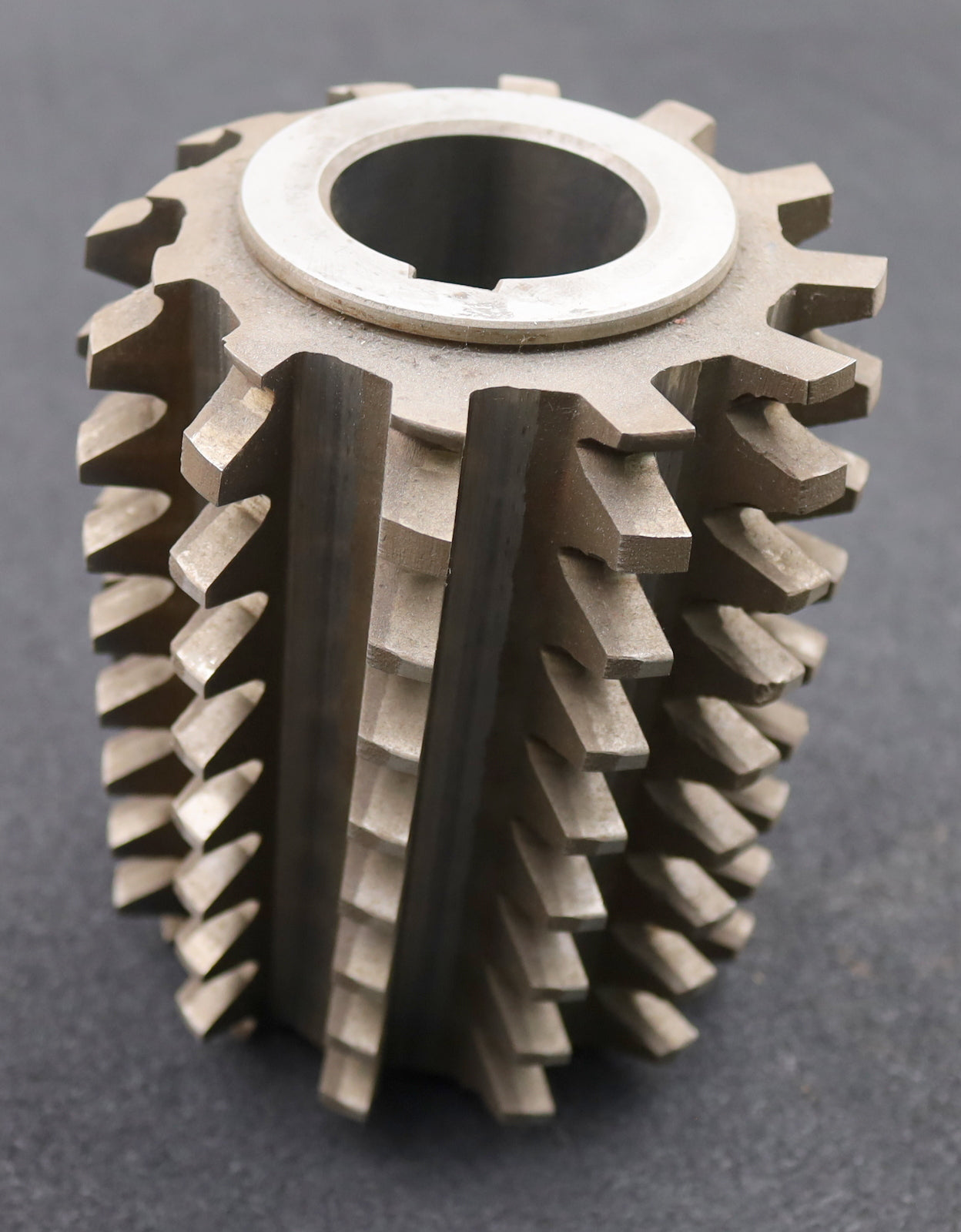 Bild des Artikels PWS-Zahnrad-Wälzfräser-gear-hob-m=6,0mm-BPII-DIN-3972-20°-EGW-Ø145x140xØ50mm