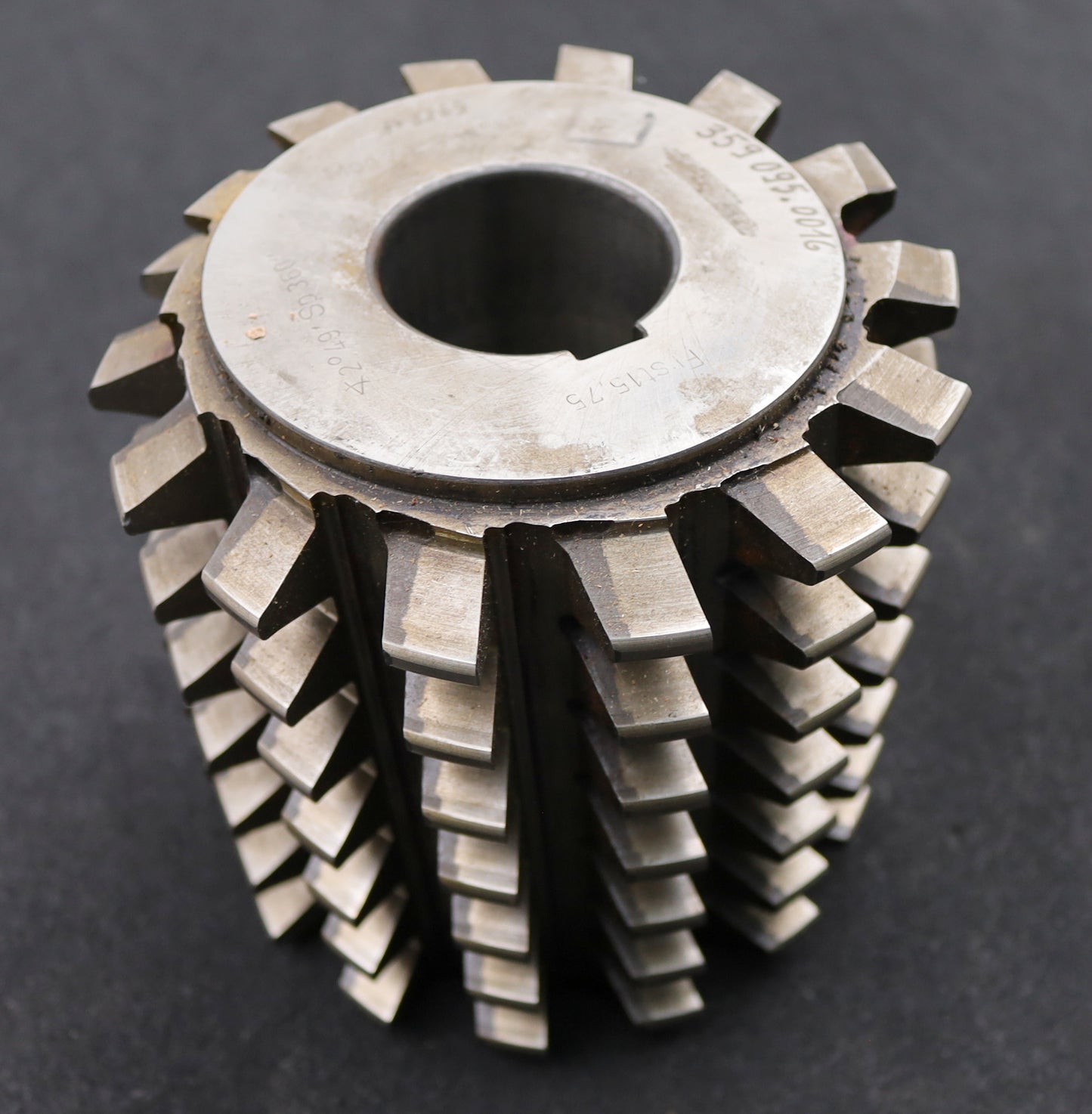 Bild des Artikels LENZEN-Zahnrad-Wälzfräser-gear-hob-m=7,0mm-BPIV-nach-DIN-3972-20°-EGW