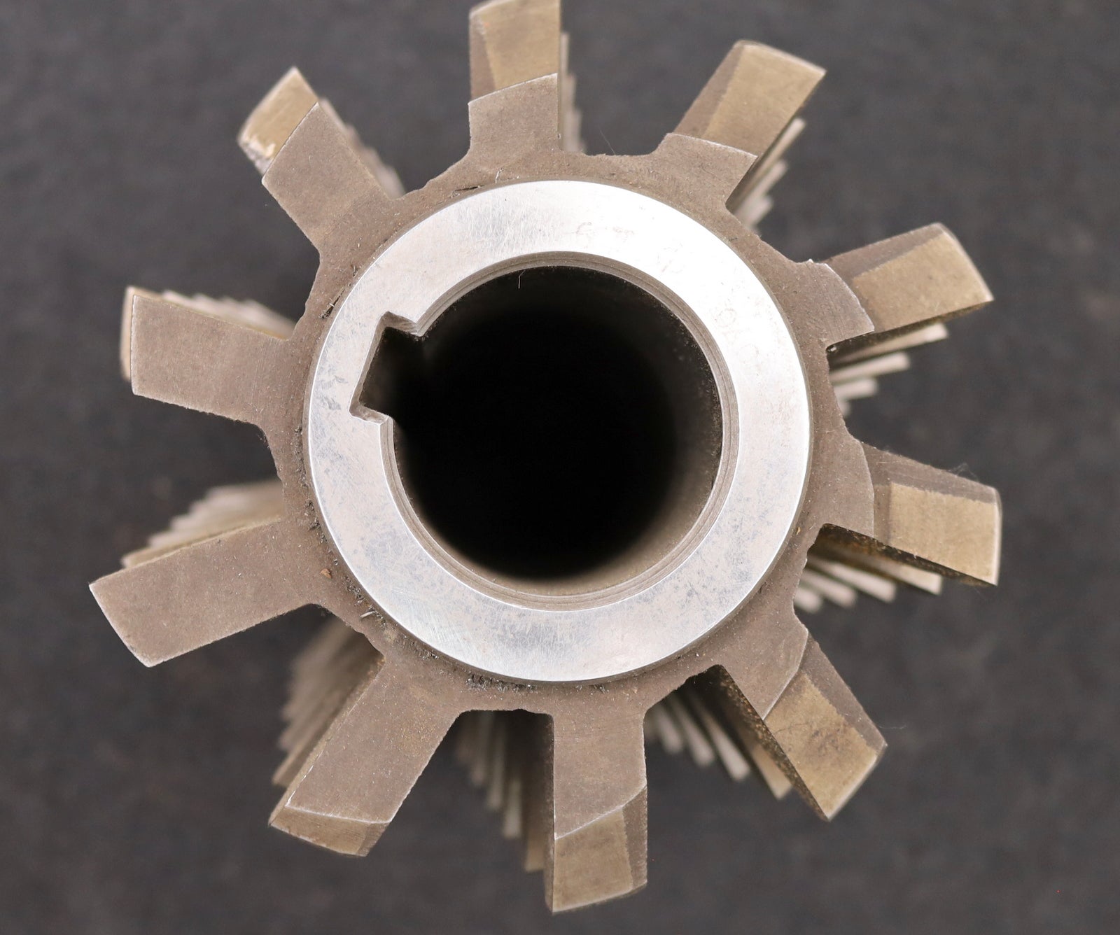 Bild des Artikels PWS-Zahnrad-Wälzfräser-gear-hob-m=8,0mm-BPII-nach-DIN-3972-20°-EGW-1gg.-Links