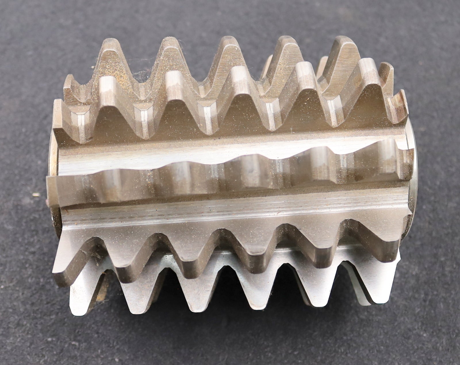 Bild des Artikels PWS-Zahnrad-Wälzfräser-gear-hob-m=8,0mm-BPII-nach-DIN-3972-20°-EGW-1gg.-Re