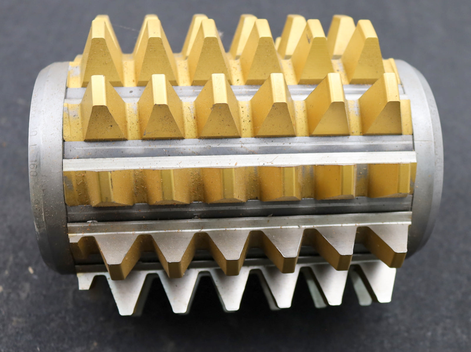 Bild des Artikels SAAZOR-Zahnrad-Wälzfräser-gear-hob-m=8,0mm-BPIII-nach-DIN-3972-20°-EGW