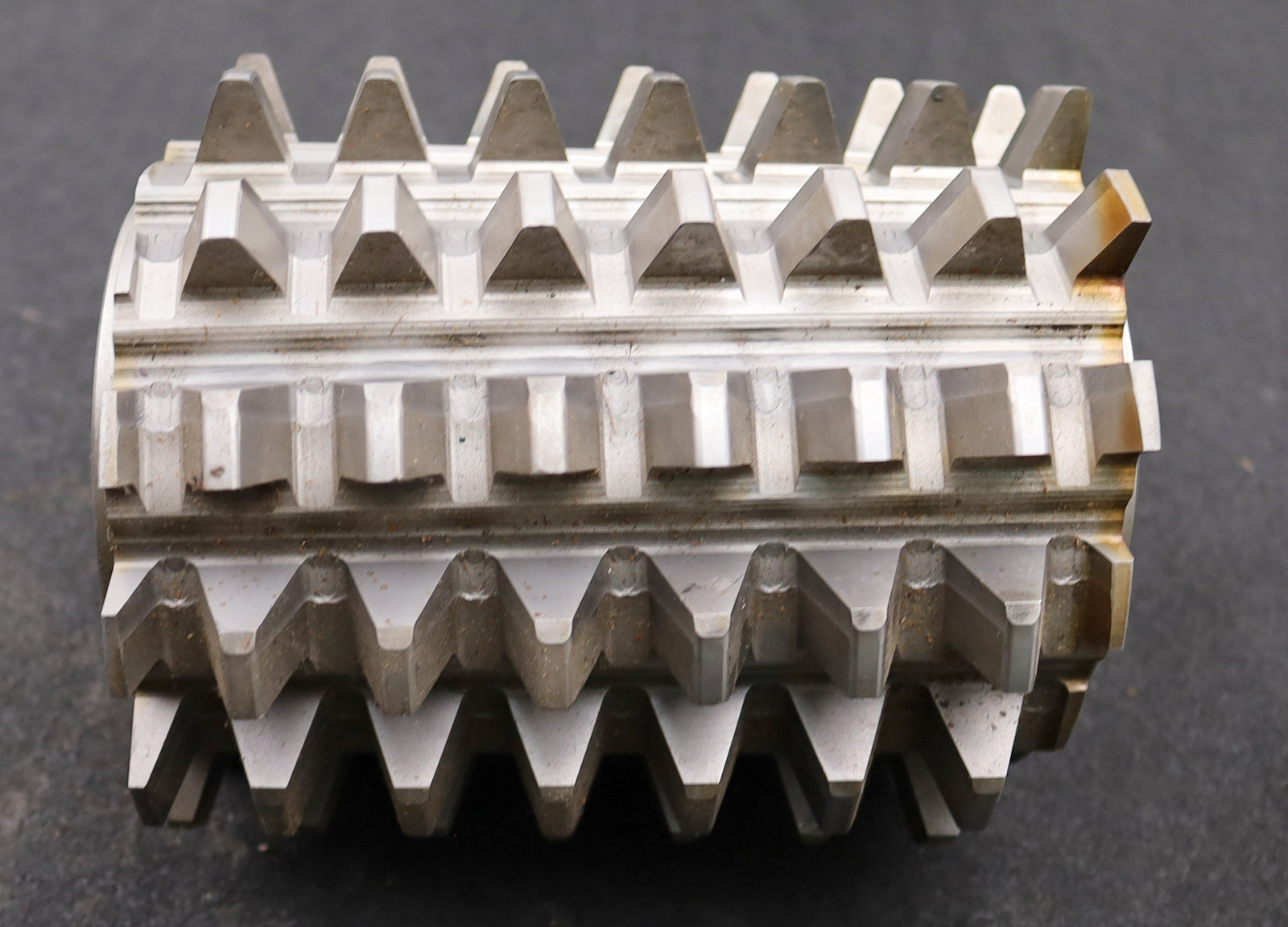 Bild des Artikels LENZEN-Zahnrad-Wälzfräser-gear-hob-m=8,0mm-BPIII-nach-DIN-3972-20°-EGW