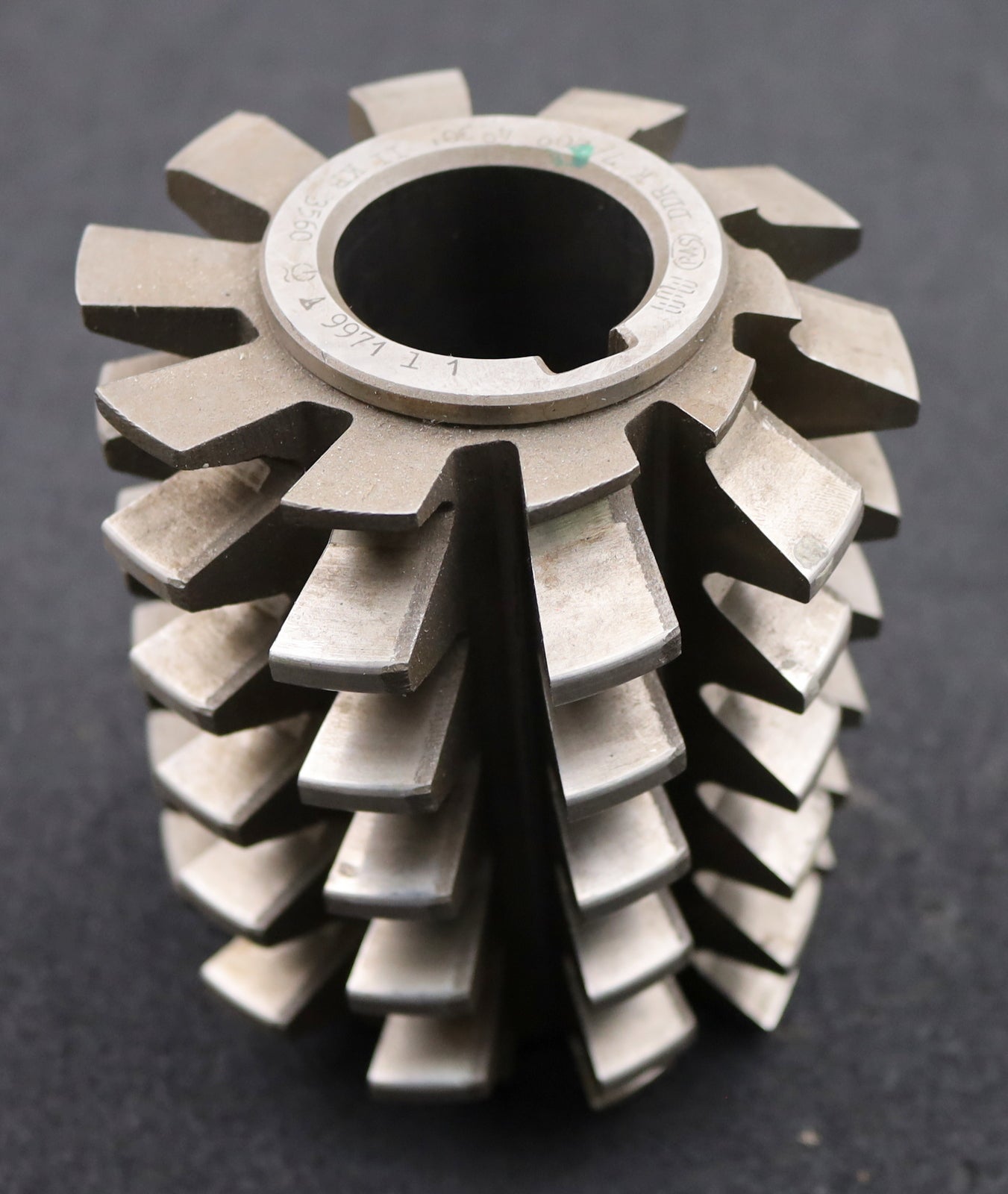 PWS Zahnrad-Wälzfräser m= 7,0mm BPII DIN 3972 EGW 20° Ø110x135xØ40mm mit LKN