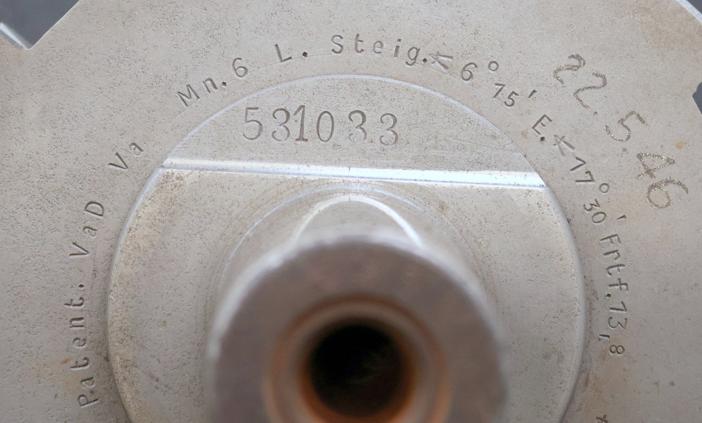 KLINGELNBERG Palloid-Wälzfräser m= 6,0 17°30' EGW Zahnform III 1-gg Li. Rest 95%