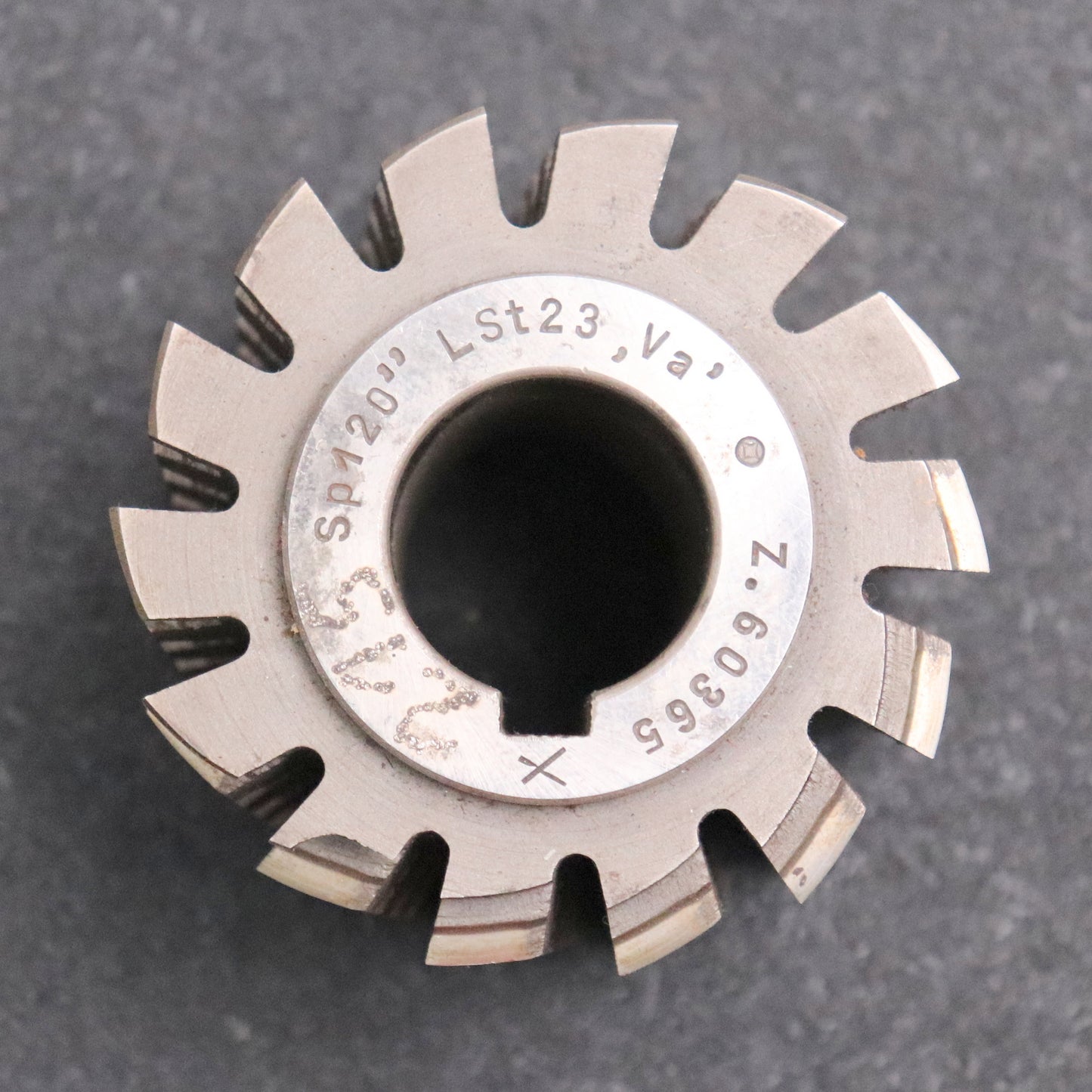 Bild des Artikels Keilwellenwälzfräser-10-Keile-6,2x43,8x50-Fertigfräser-Ø75x66xØ27mm-mit-LKN