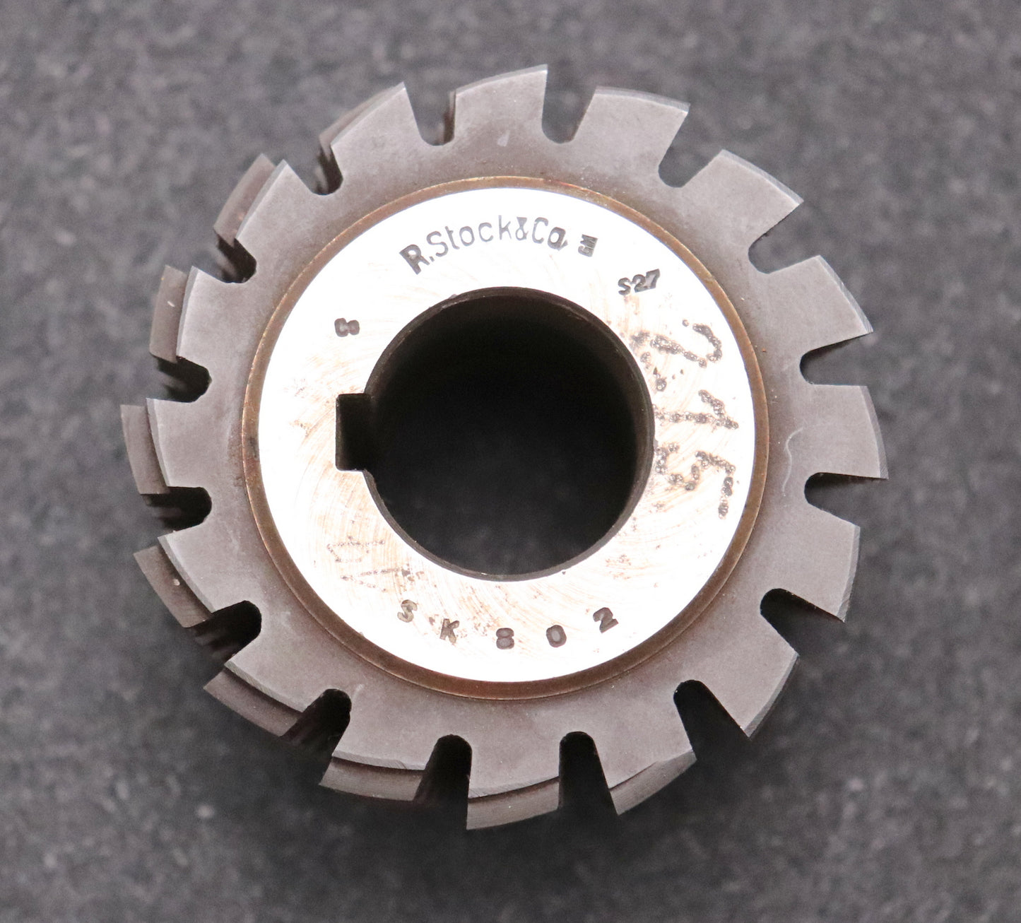Bild des Artikels R.STOCK-Keilwellenwälzfräser-10-Keile-45,8x50x6,35-mit-Höcker-Fertigfräser