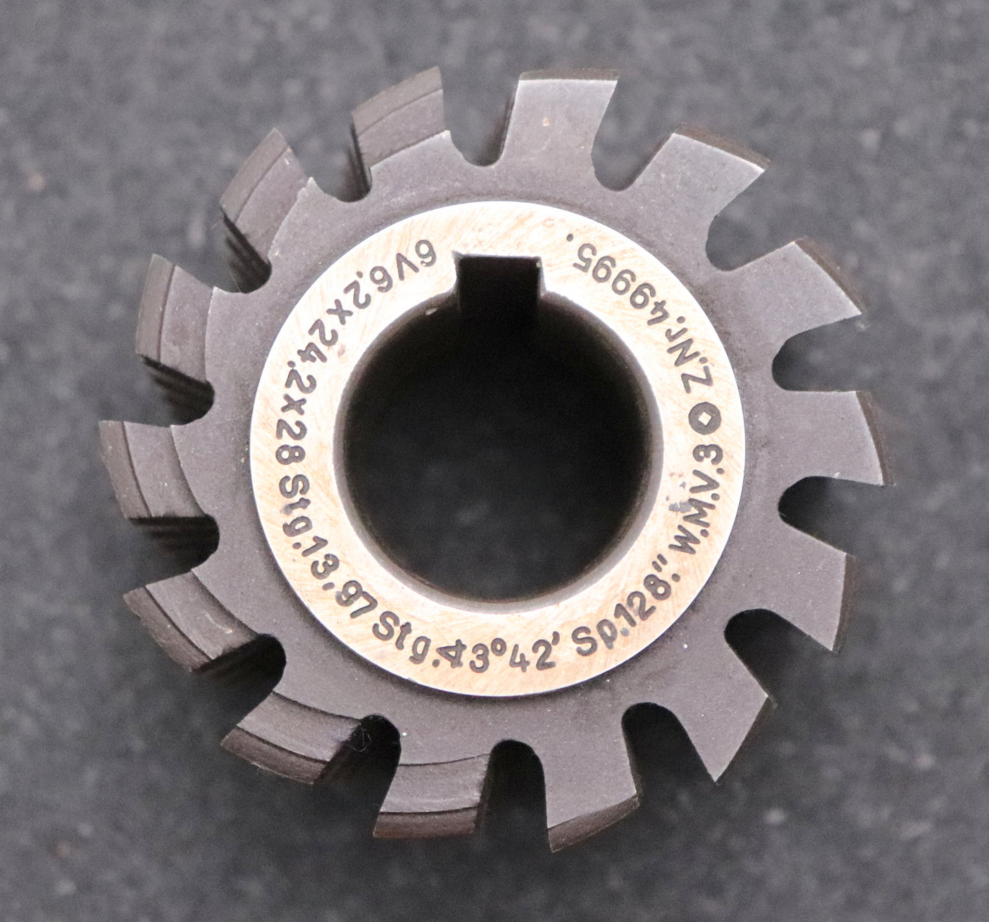 Bild des Artikels Keilwellenwälzfräser-6-Keile-6,2x24,2x28-mit-Höcker-Fertigfräser-Ø74x66xØ27mm