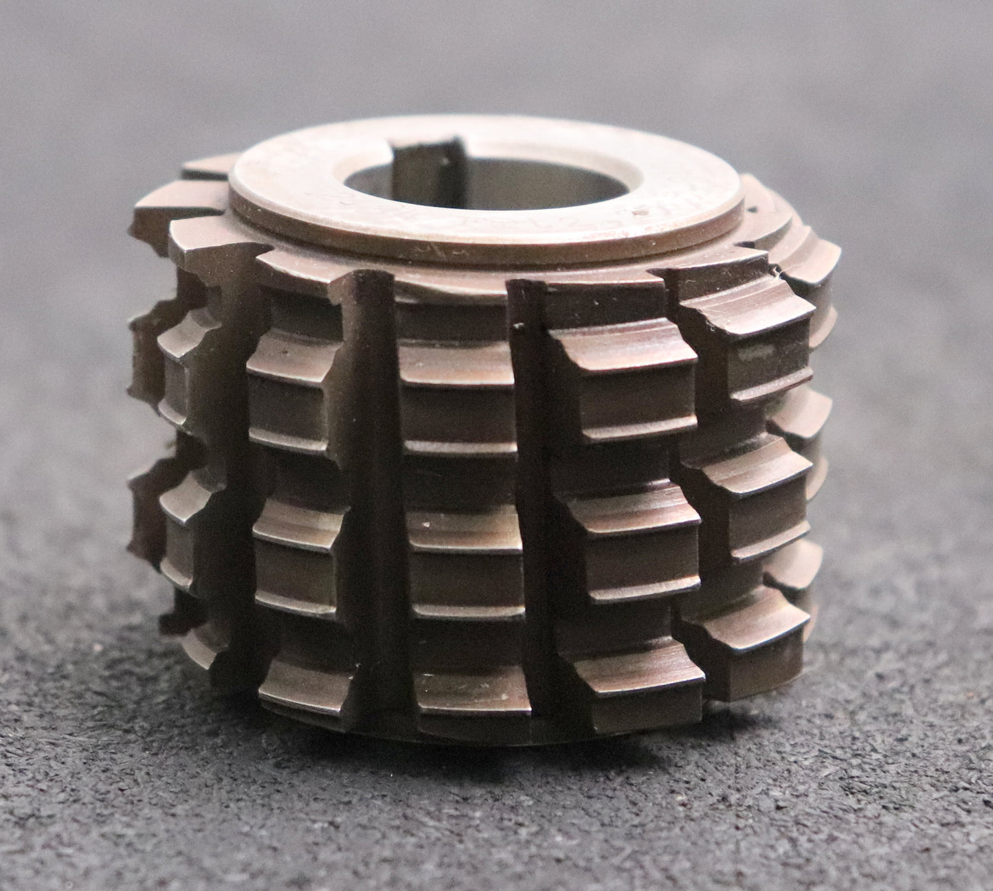 Bild des Artikels PWS-Keilwellenwälzfräser-6-Keile-21,3x24,7x5,3-mit-Höcker-Fertigfräser