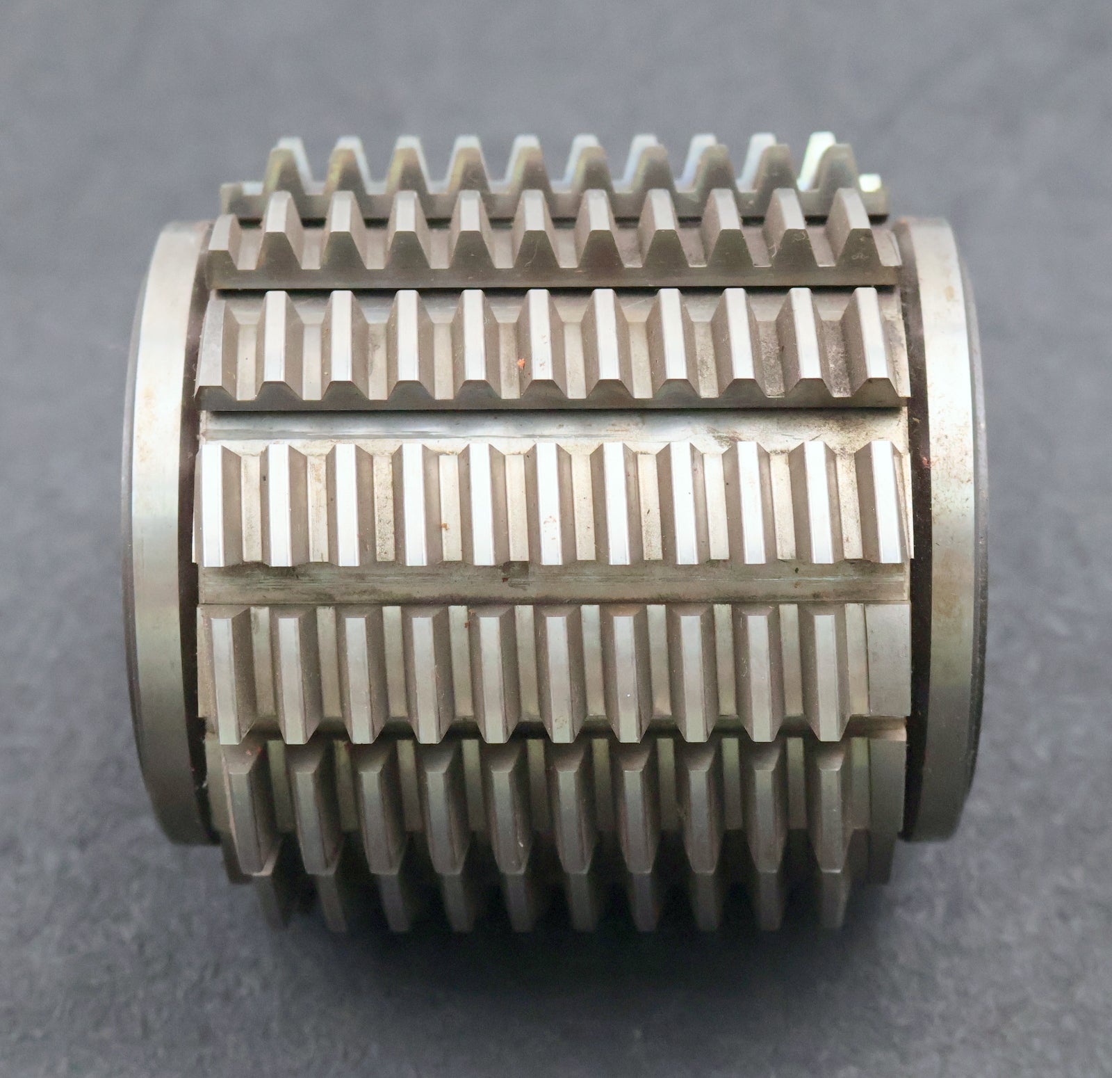 Bild des Artikels FETTE-Zahnrad-Wälzfräser-gear-hob-m=-2,5mm-15°-EGW-Ø101x105xØ32mm-mit-LKN