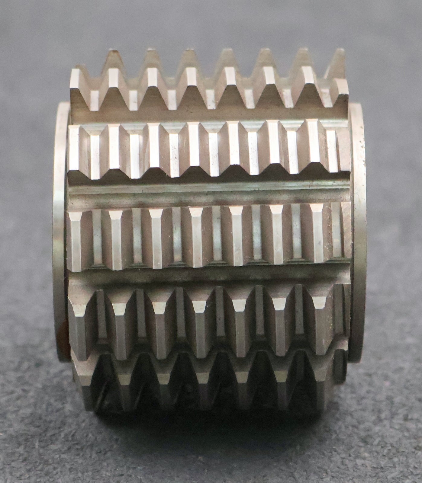 Bild des Artikels FETTE-Zahnrad-Wälzfräser-gear-hob-m=-2,25mm-20°-EGW-Ø70x57xØ27mm-mit-LKN